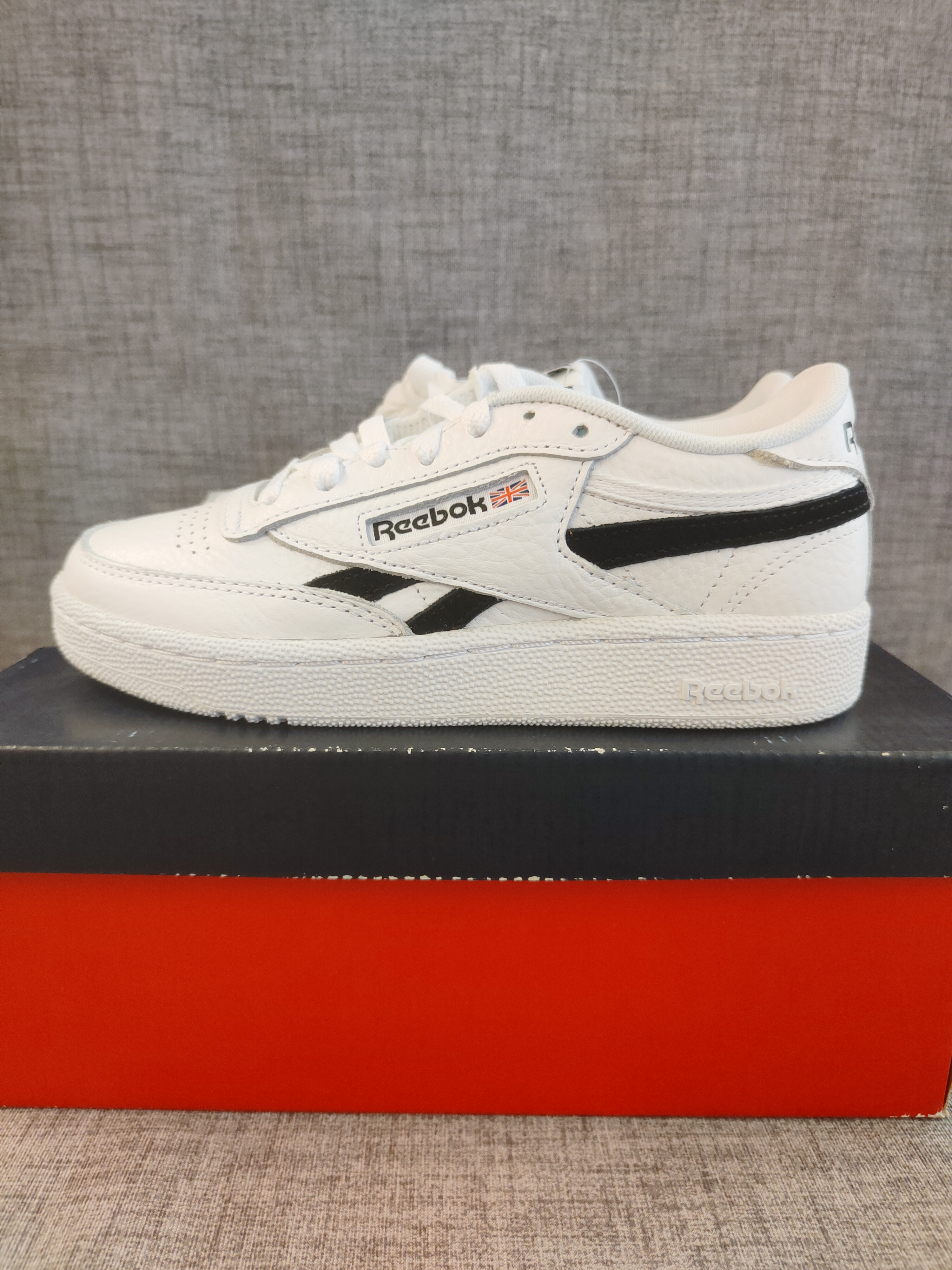 Reebok skórzane sneakersy Club C Revenge Mu rozmiar 35 