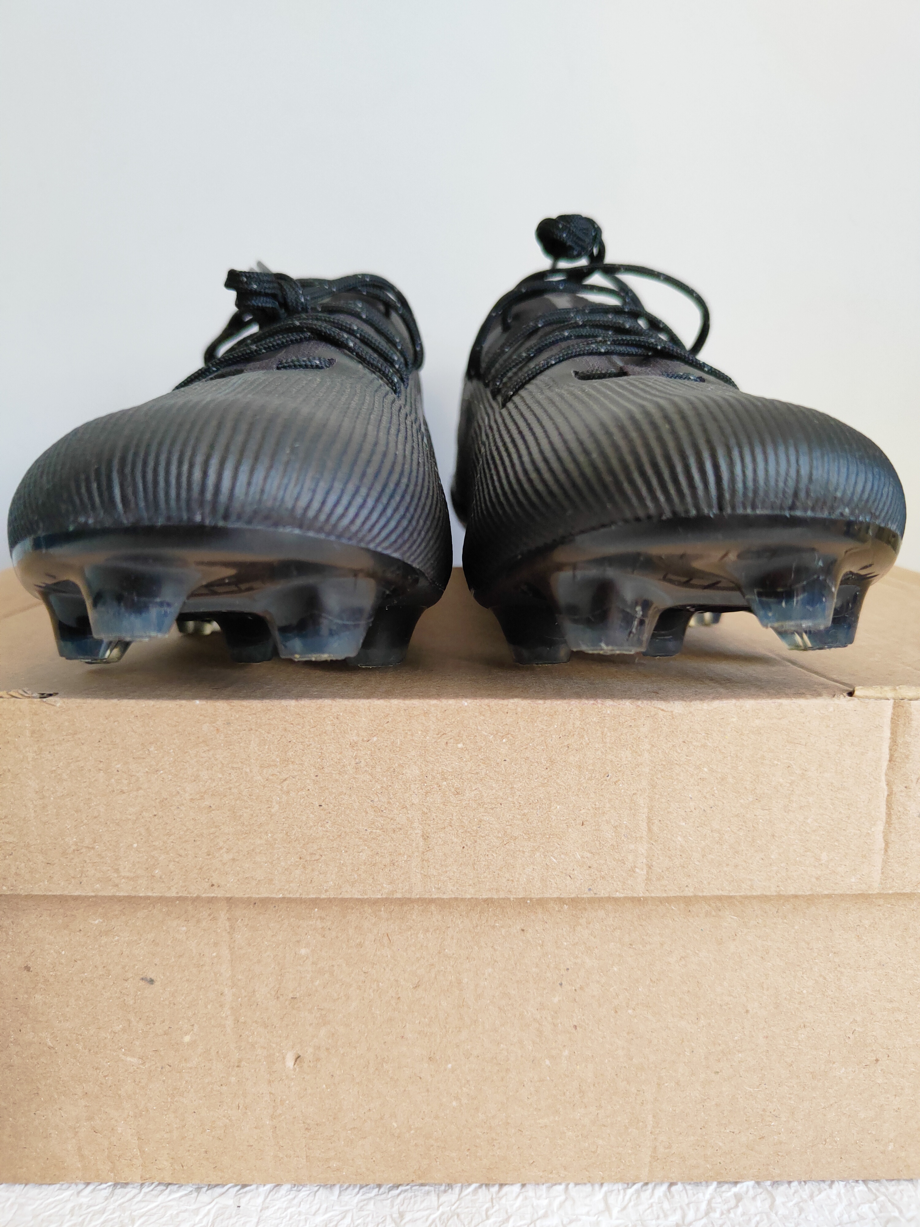 Buty piłkarskie Puma Ultra 5 Ultimate FG r. 44