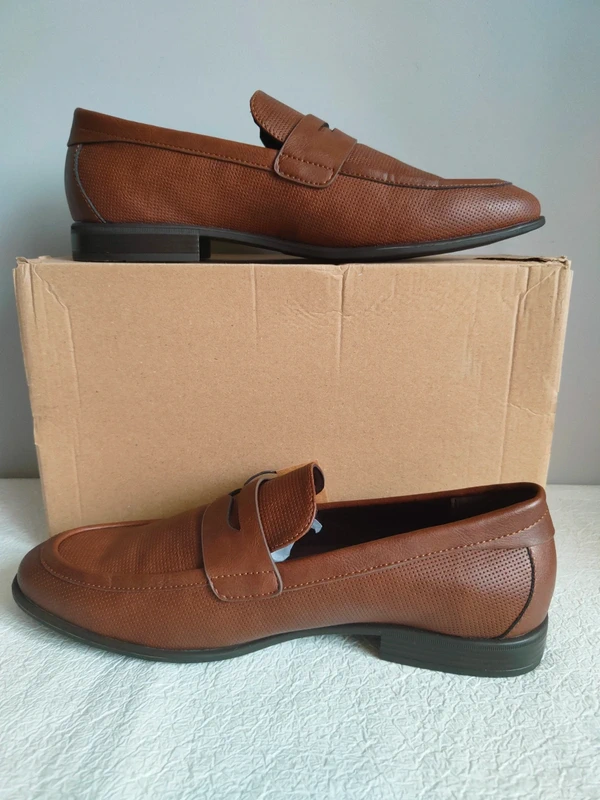 Pier One klasyczne mokasyny r. 43