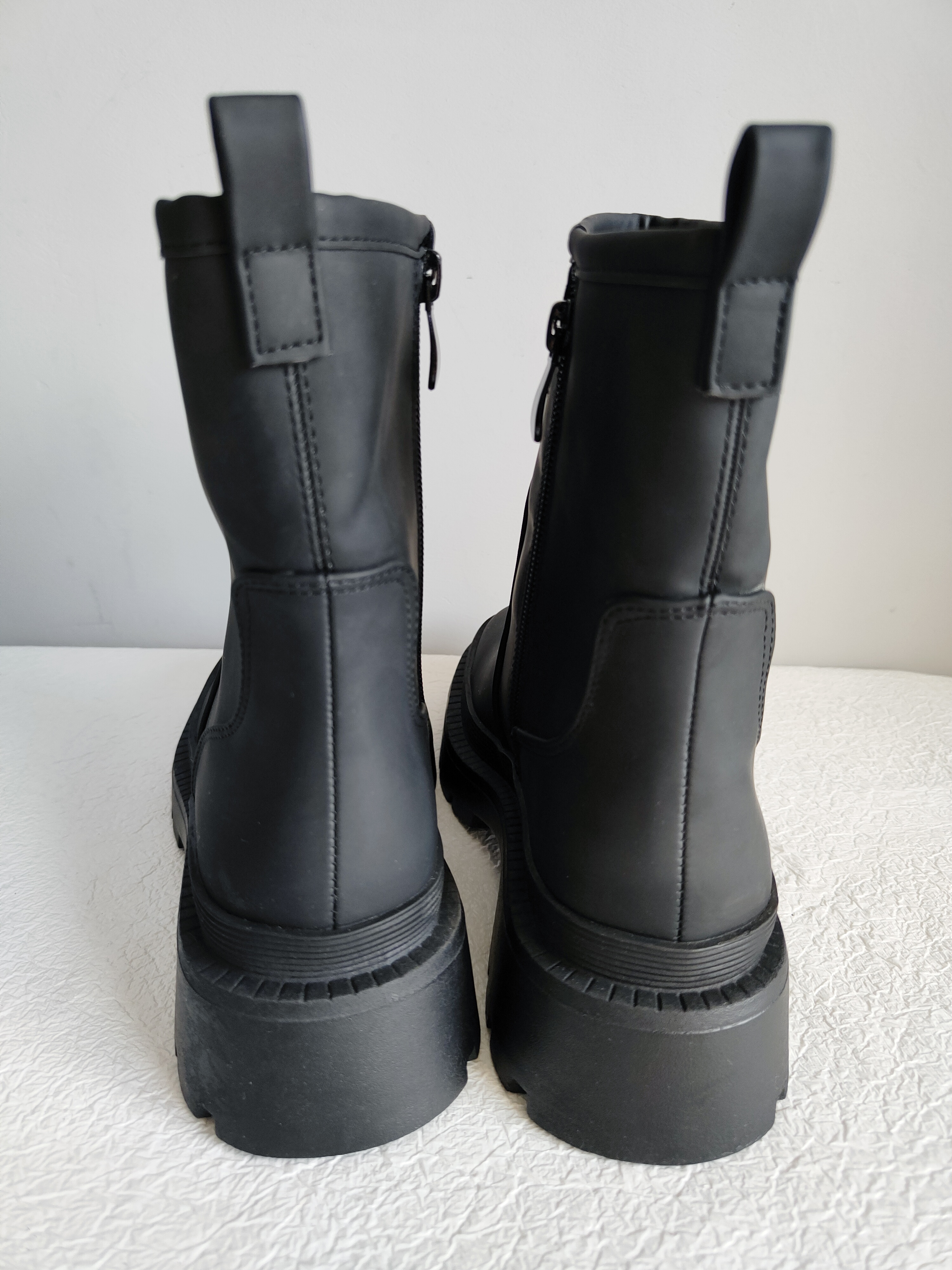 Cassis Cote d'Azur Oani botki r. 38