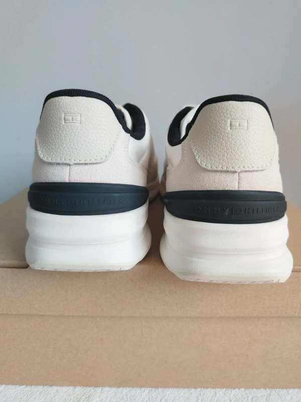 Tommy Hilfiger Retro Runner sneakersy r. 43