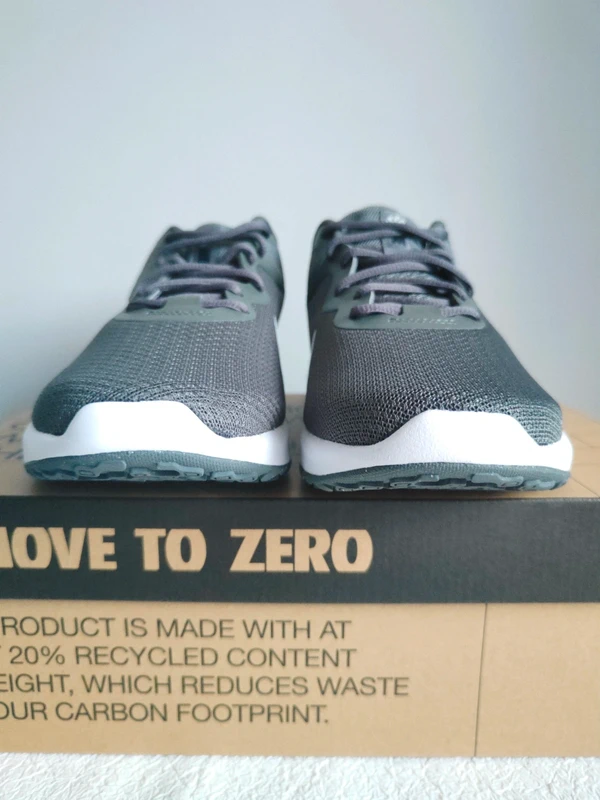 Nike Revolution 6Nn sneakersy r. 42