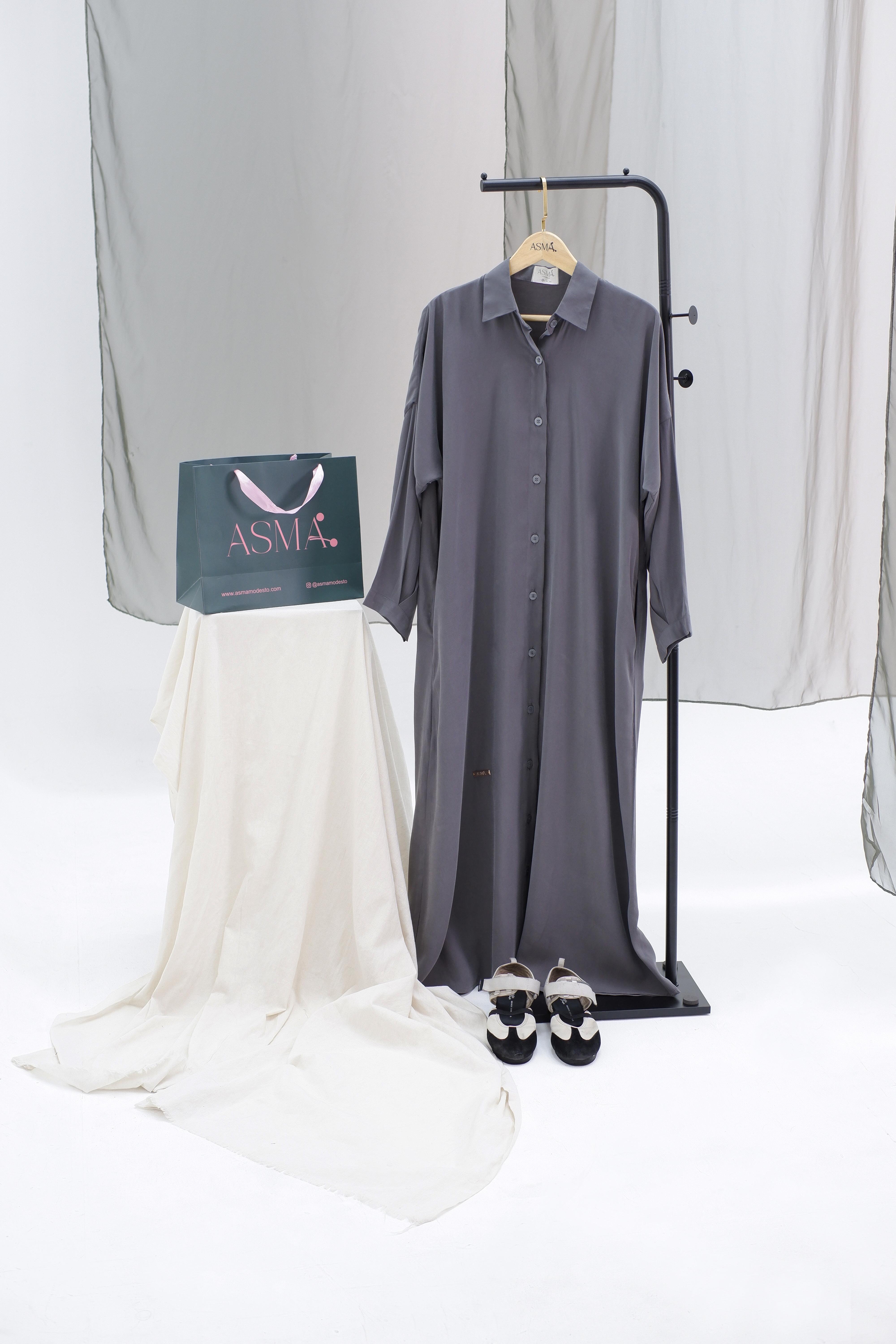 Shadiya (شادية) - Ash Blue