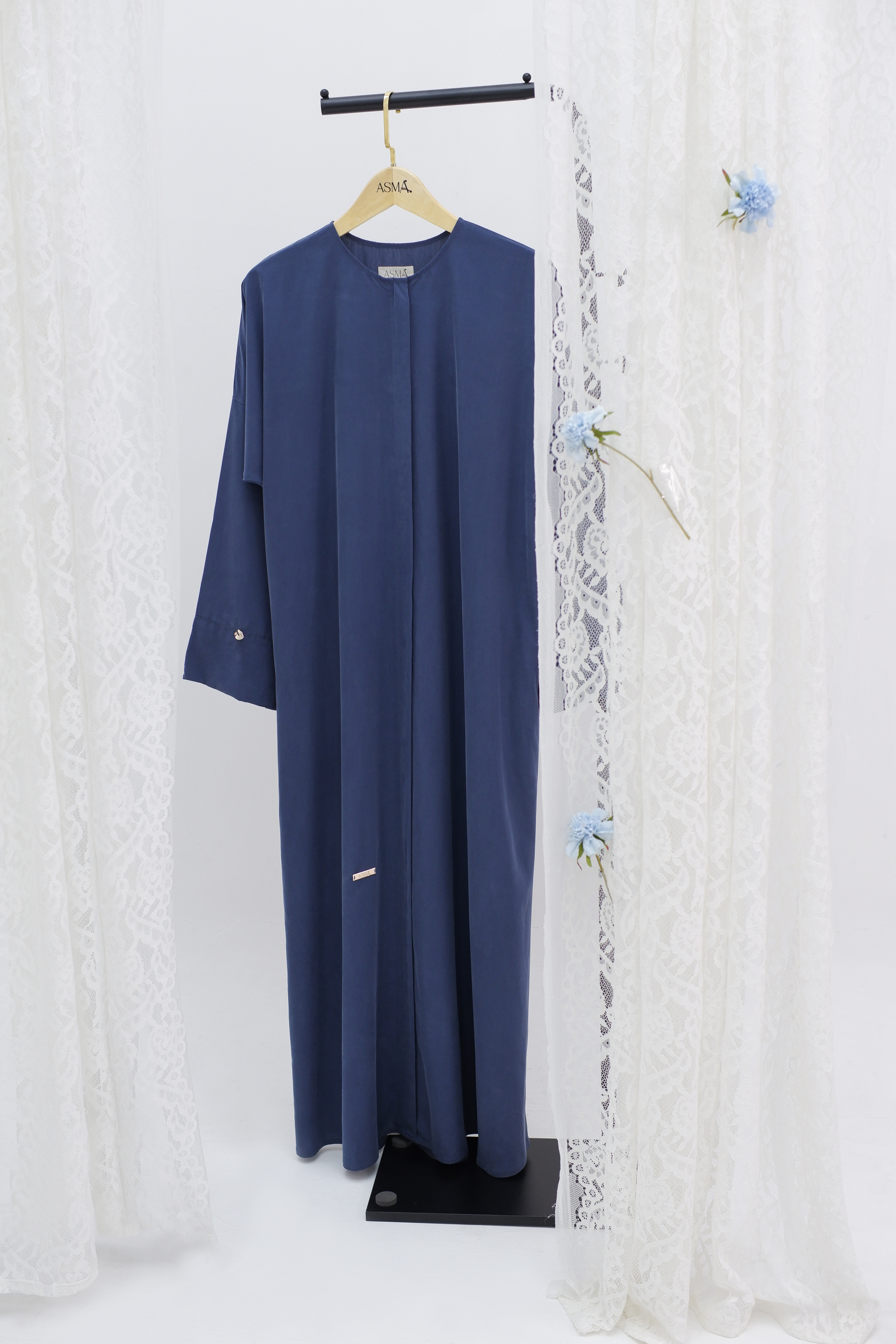 Rayḥān (رَيحَان) - Denim Blue