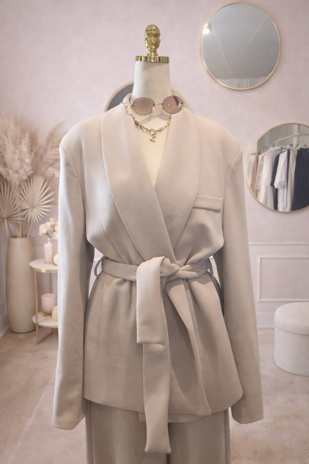 Dresowy garnitur w kolorze beżu - SLAY