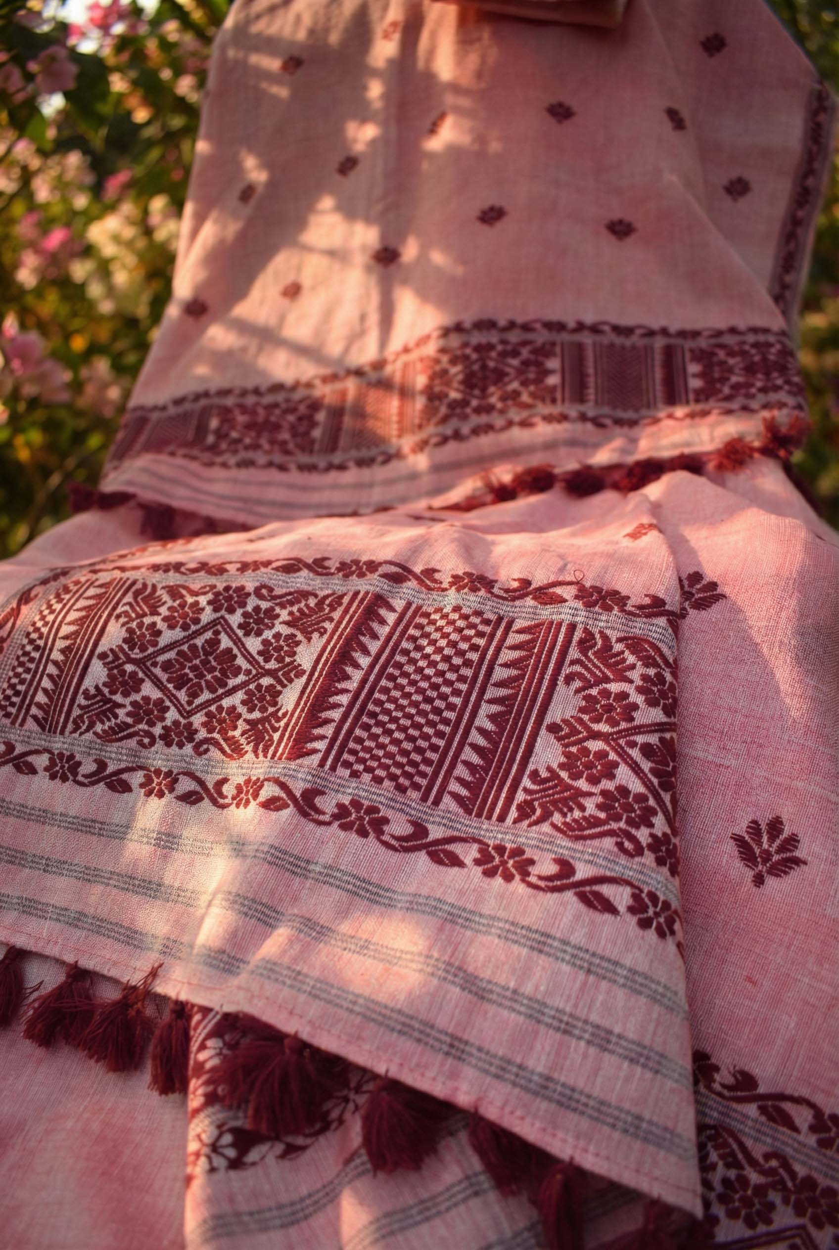 Peach pure cotton Masraj Mekhela Sador with Cocoa Brown Ful 