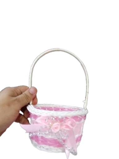 Canasta pequeña decorativa