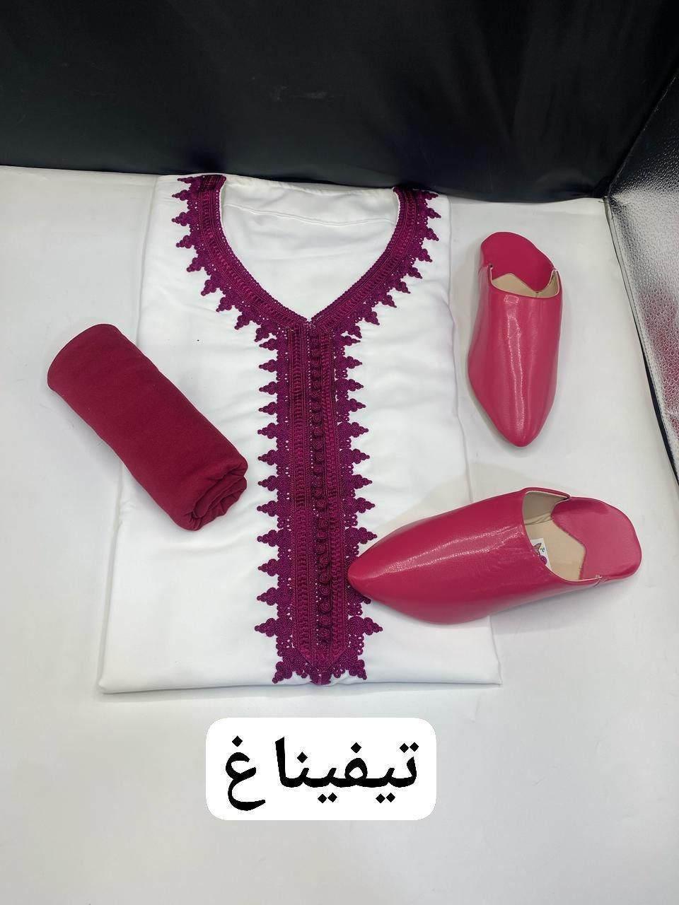 Kaftán tradicional blanco