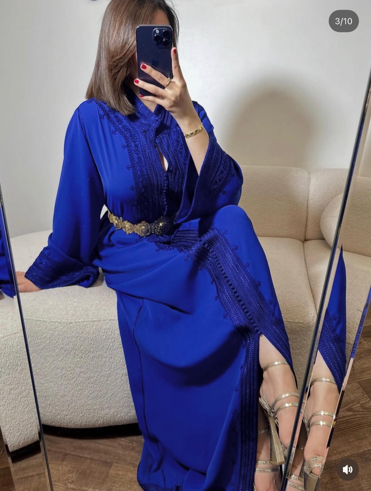 Kaftán azul elegante