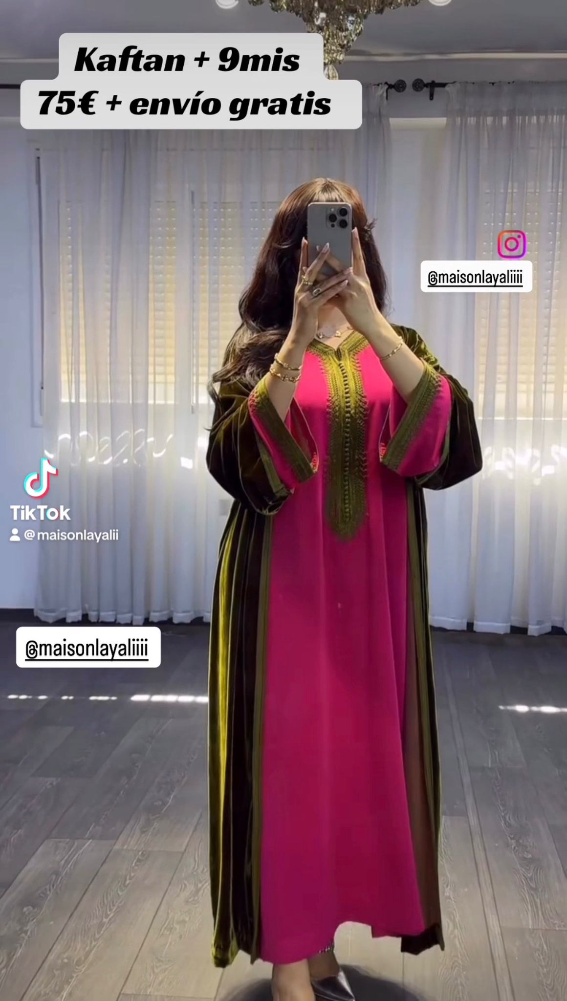 Kaftán tradicional rosa con detalles dorados