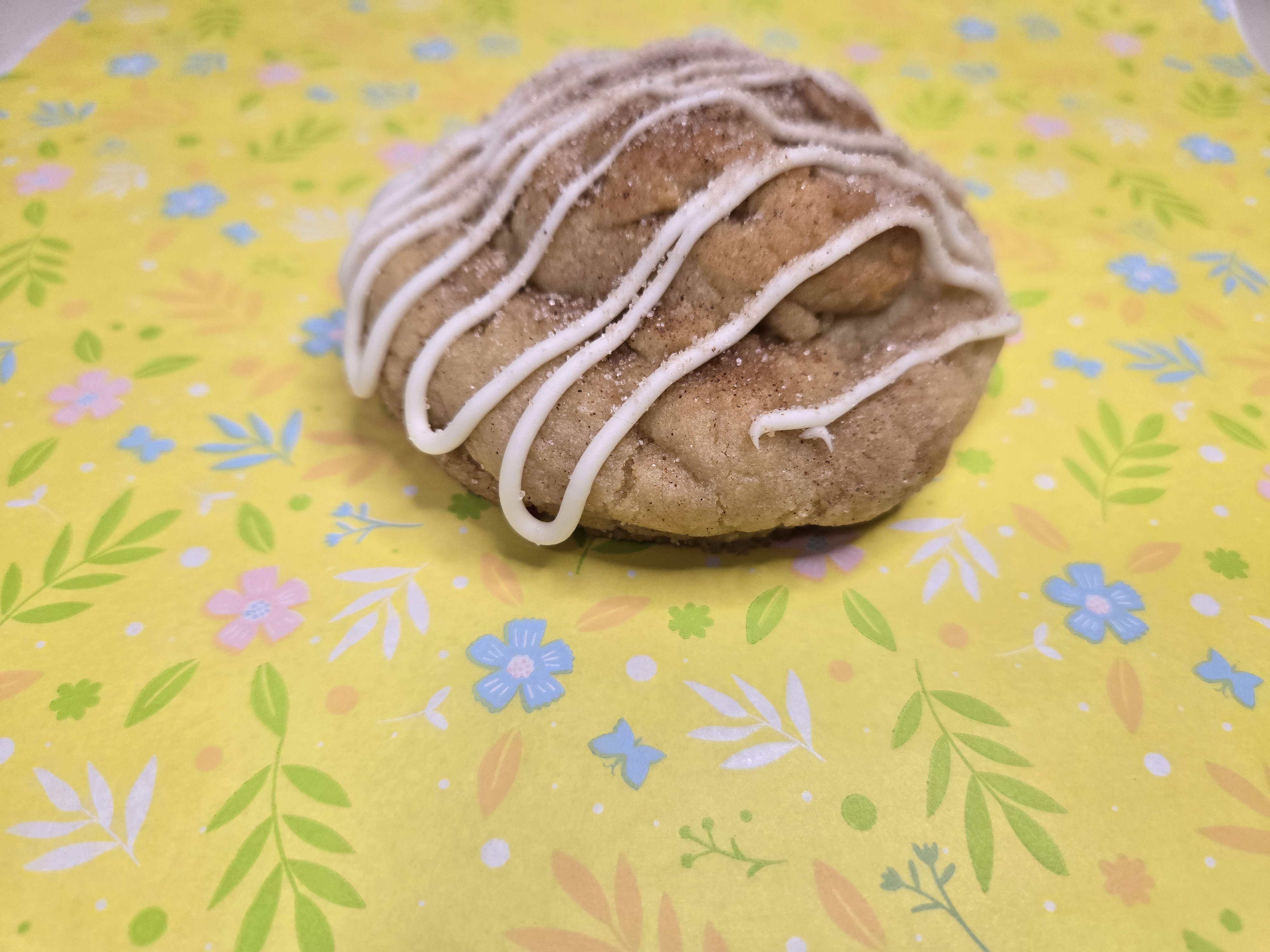 Stuffed Cinnamon Roll Cookie