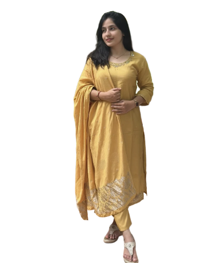 Sunehri Noor Kurta Set