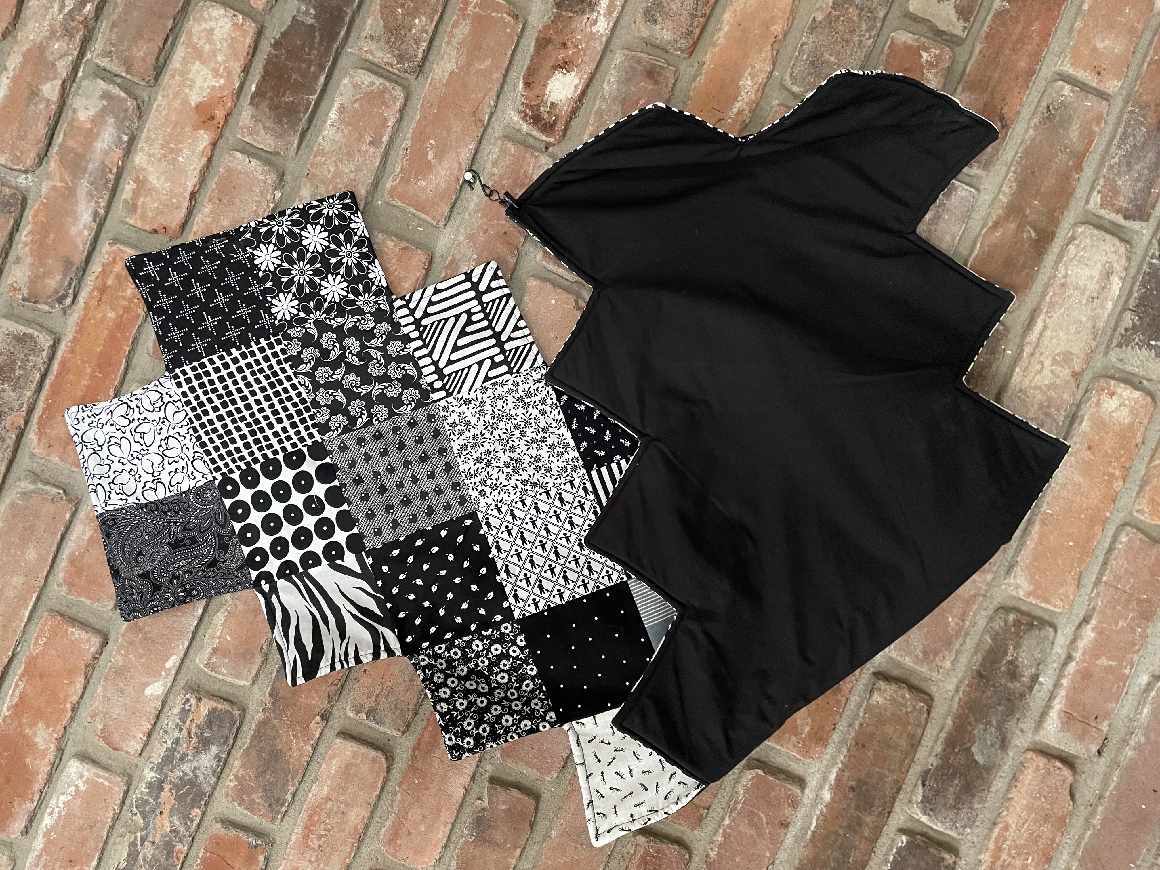 Table Runner - Black & White