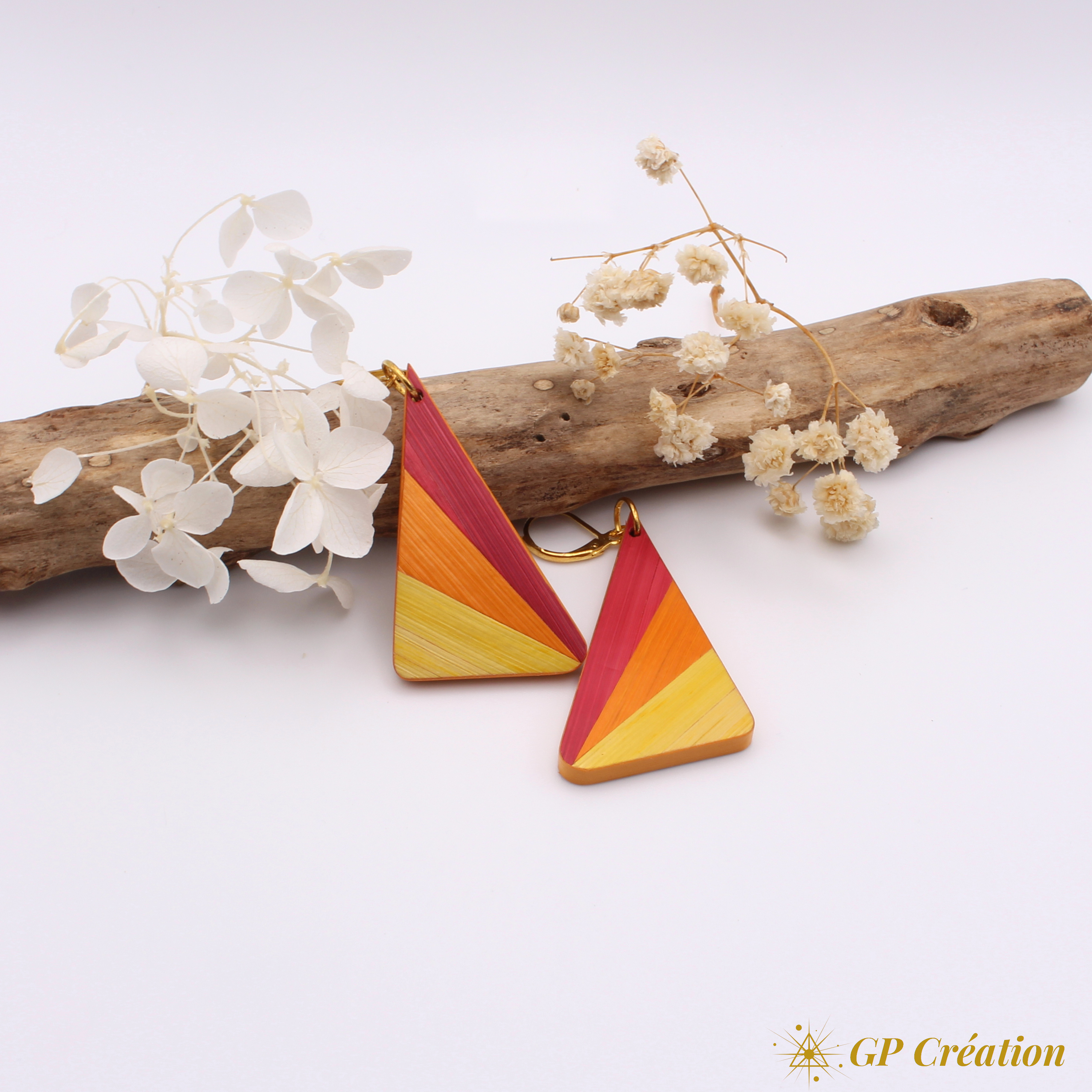 Boucles d’oreilles en marqueterie de paille