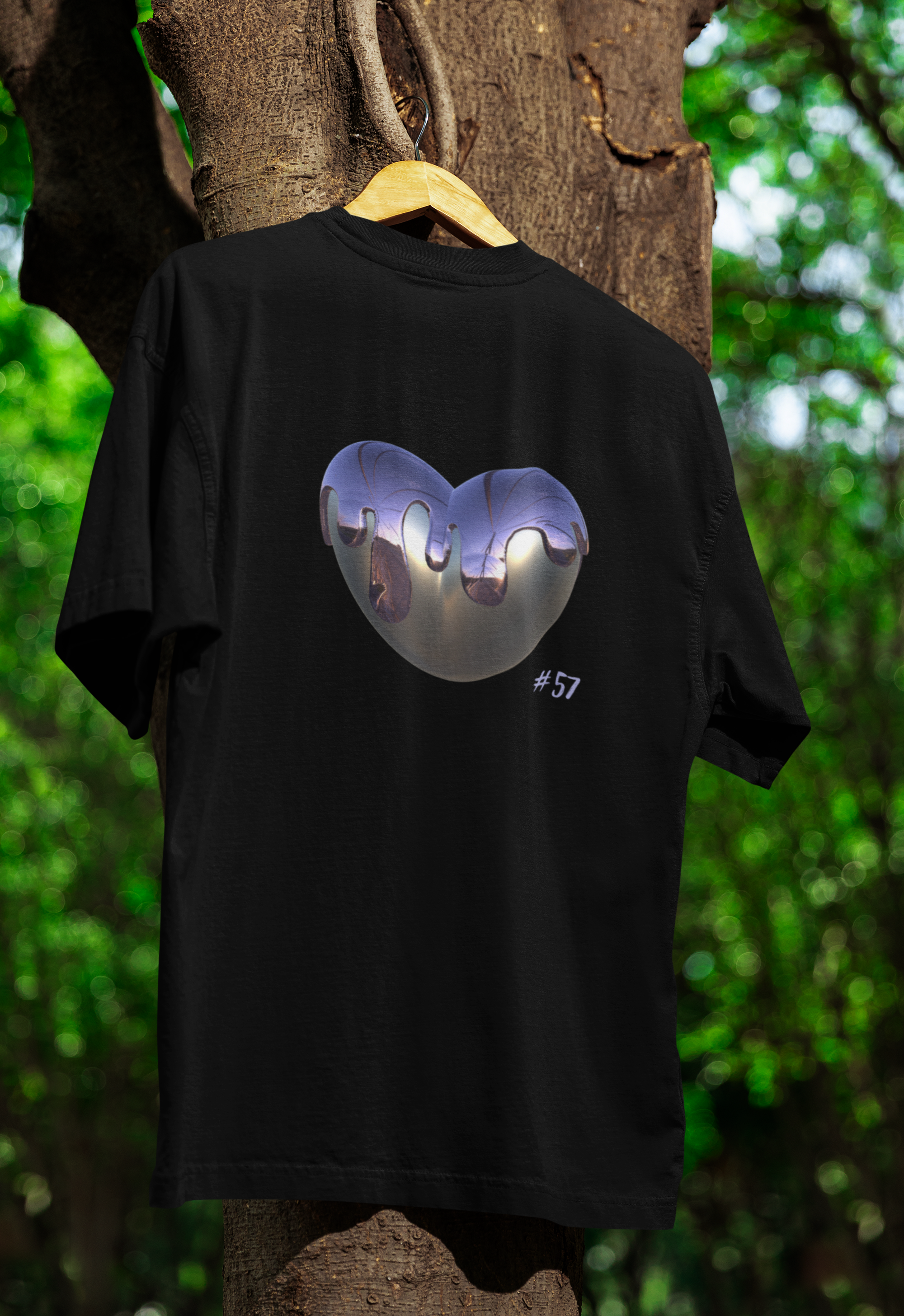 Camiseta oversize "Corazón de Acero"