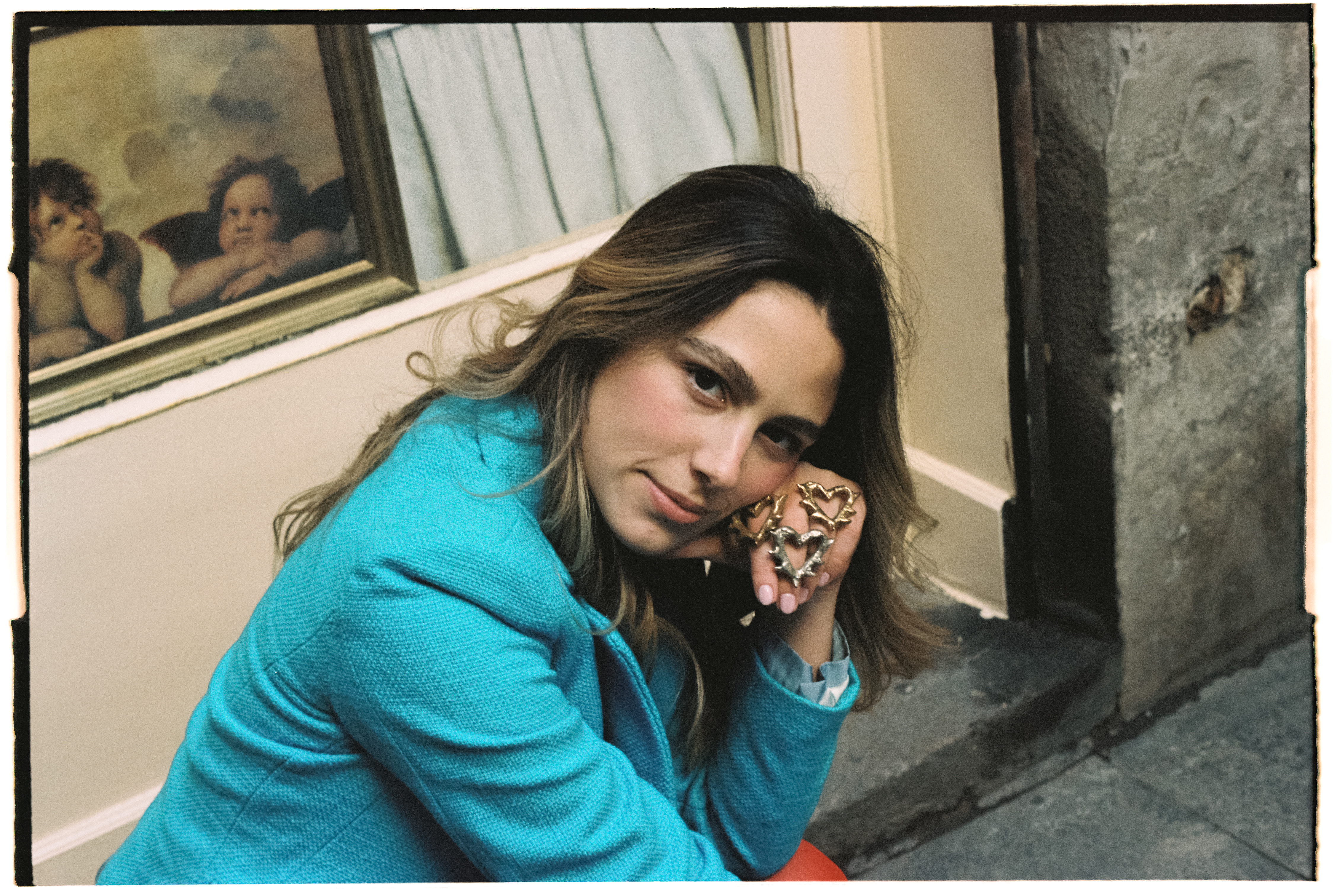 Anillo bronce corazón chorreado con pinches