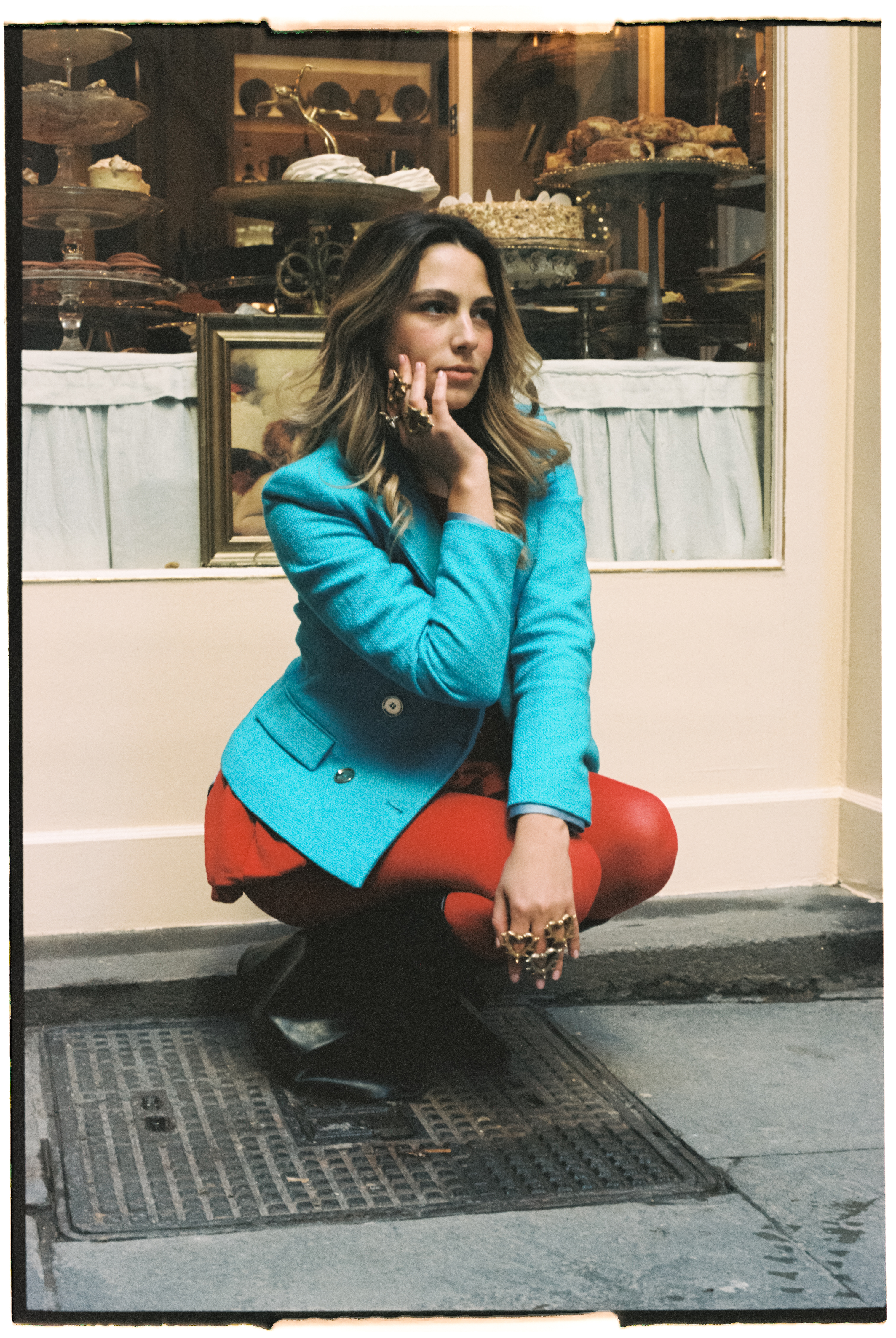 Anillo bronce corazón chorreado con pinches