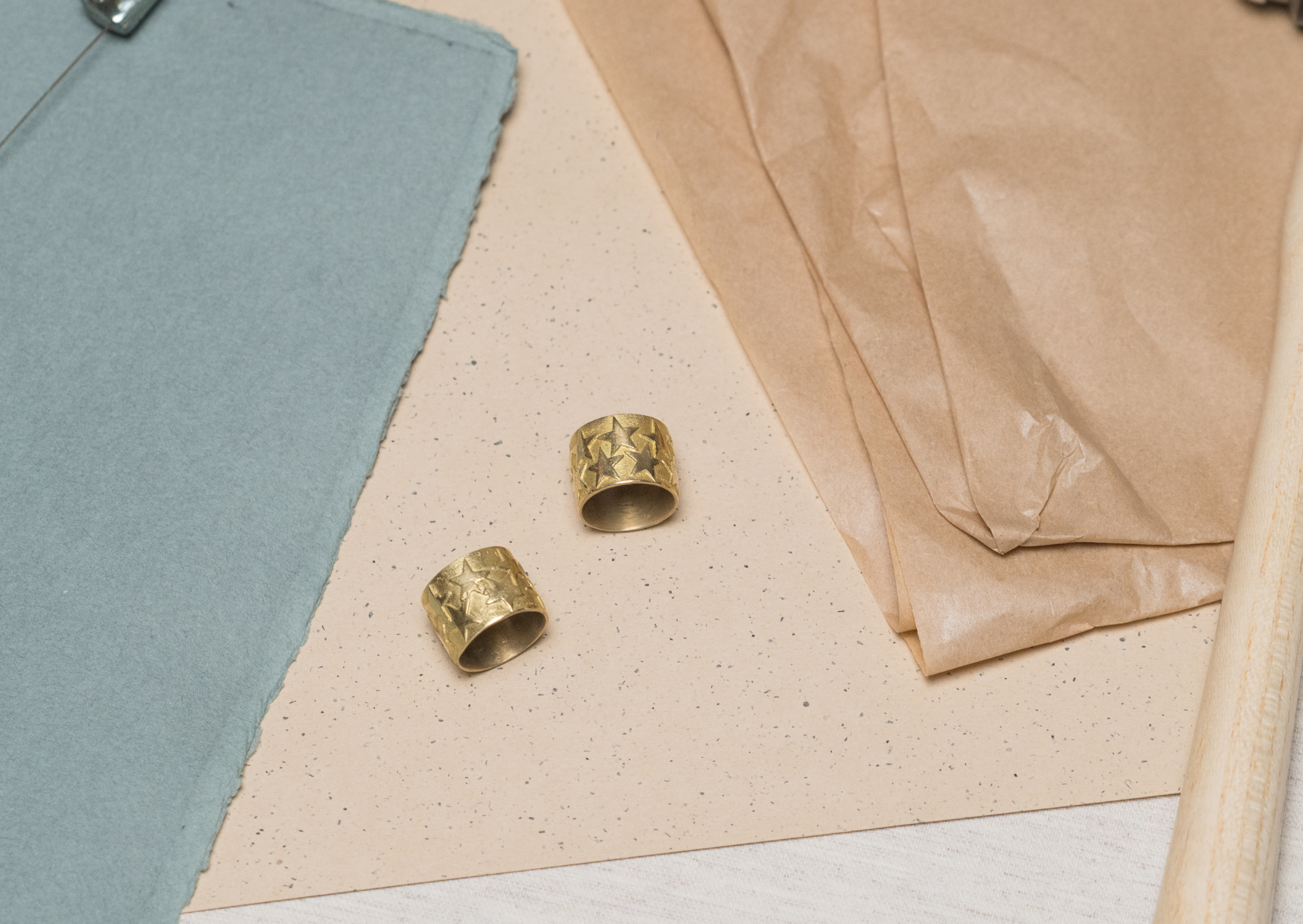 Anillo estrellas bronce