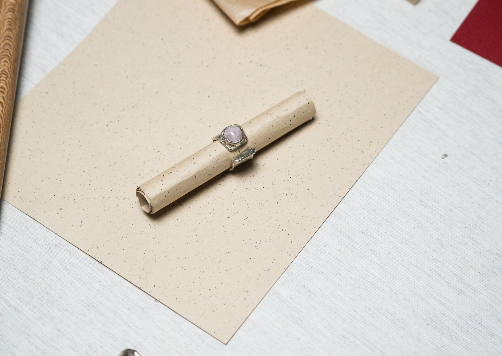 Anillo orgánico alpaca con piedra natural