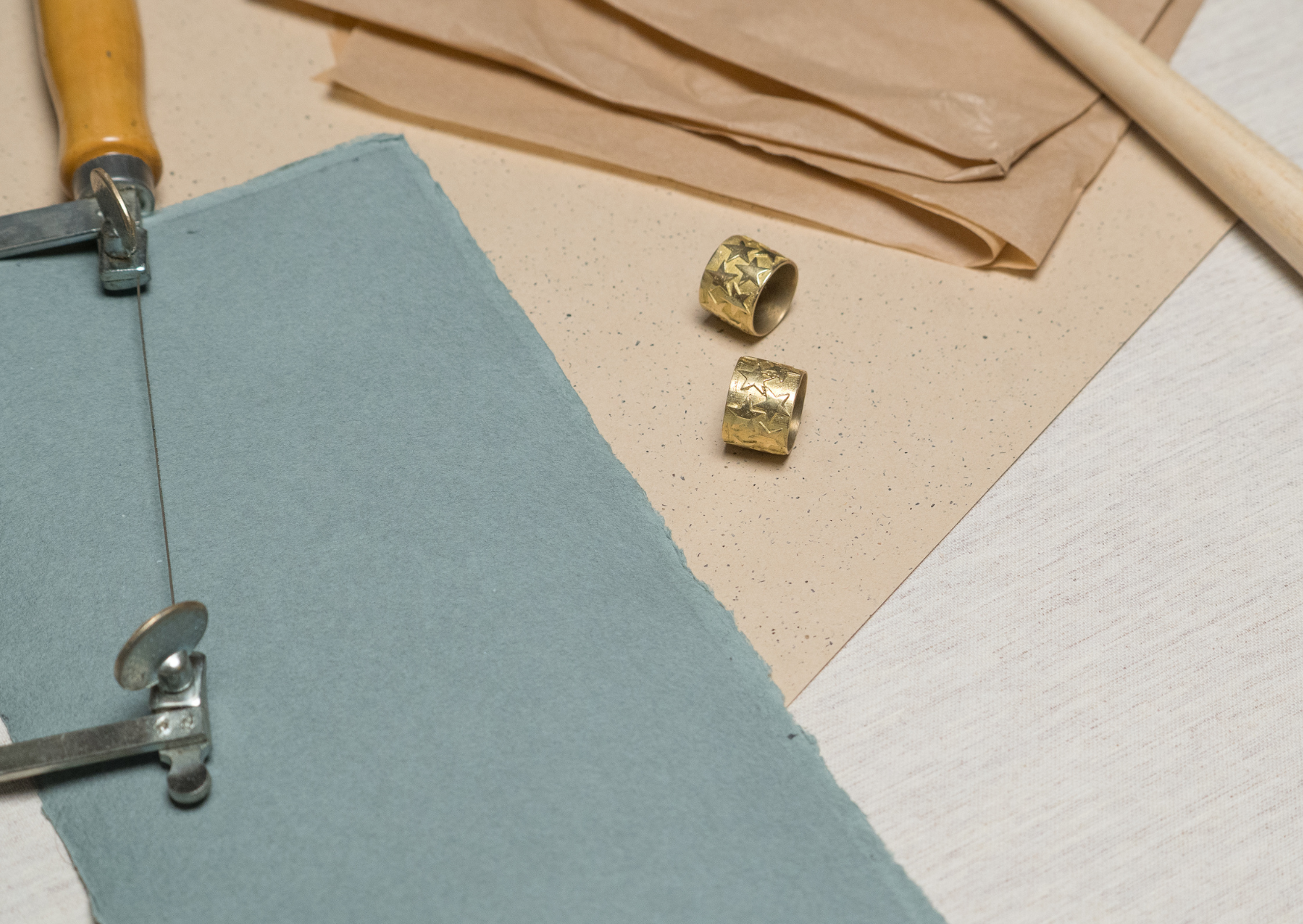 Anillo estrellas bronce