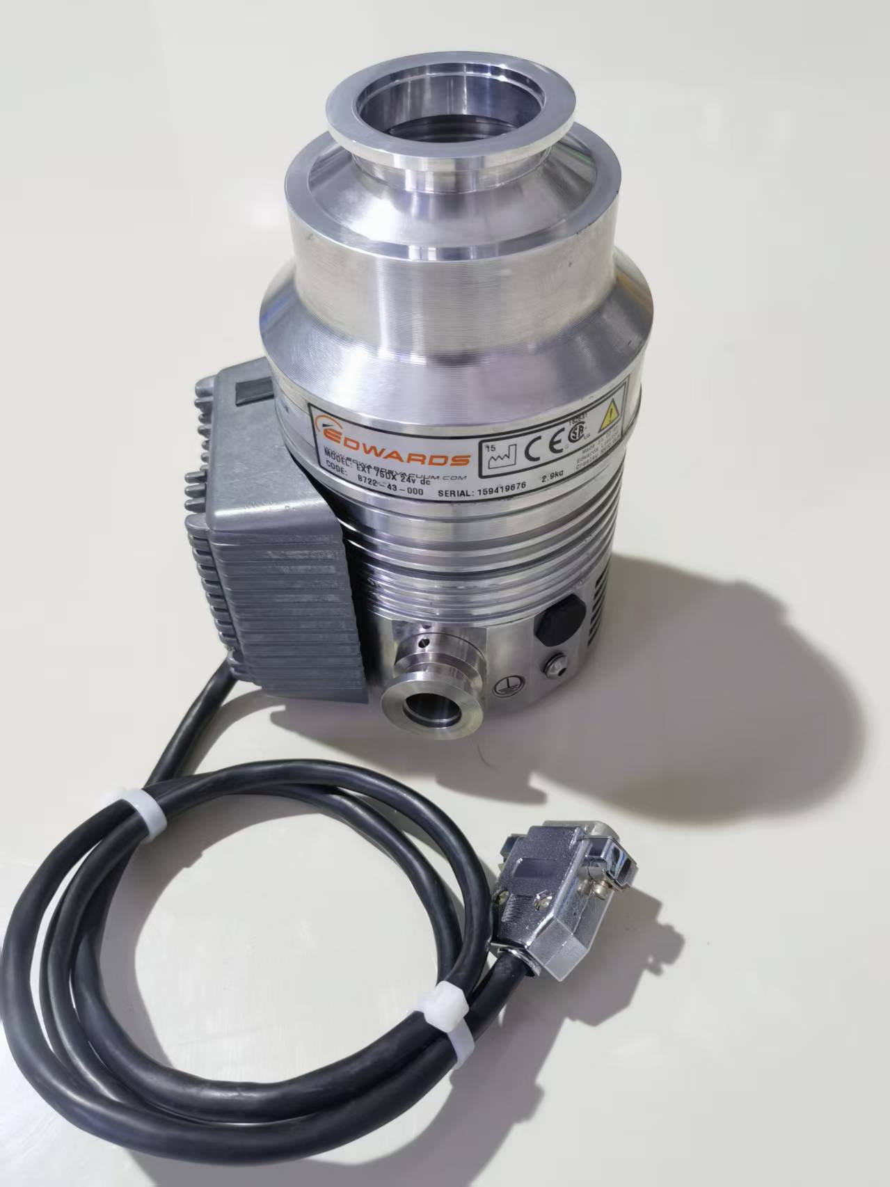 Edwards Turbo Molecular Pump  EXT DX75 KF40