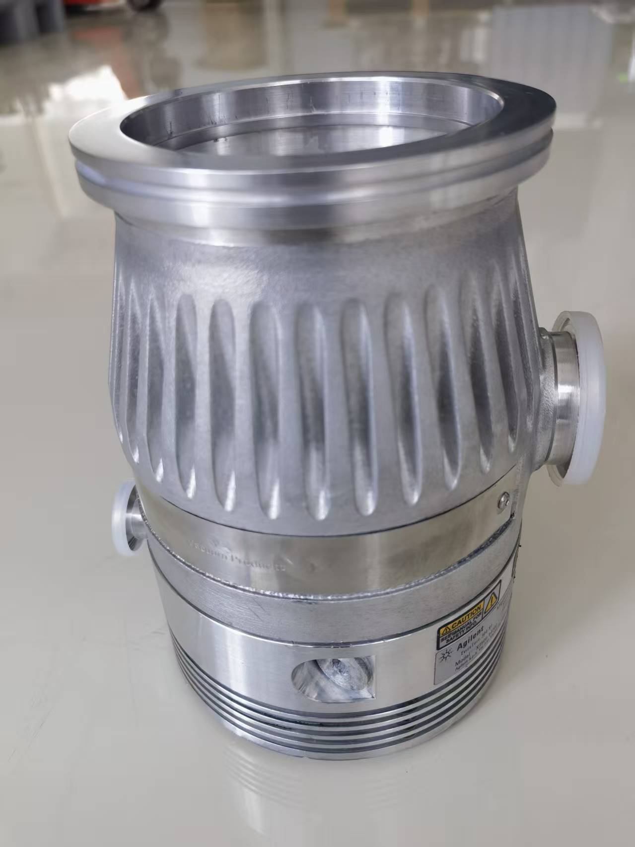 Agilent TwisTorr 304 SF Turbo Pump