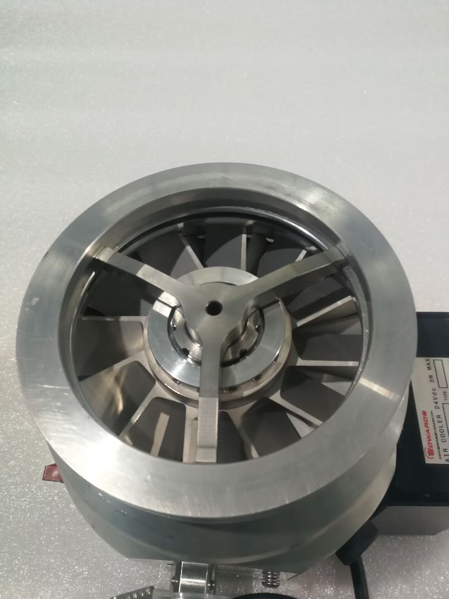 Edwards nEXT300D Turbo Molecular Pump