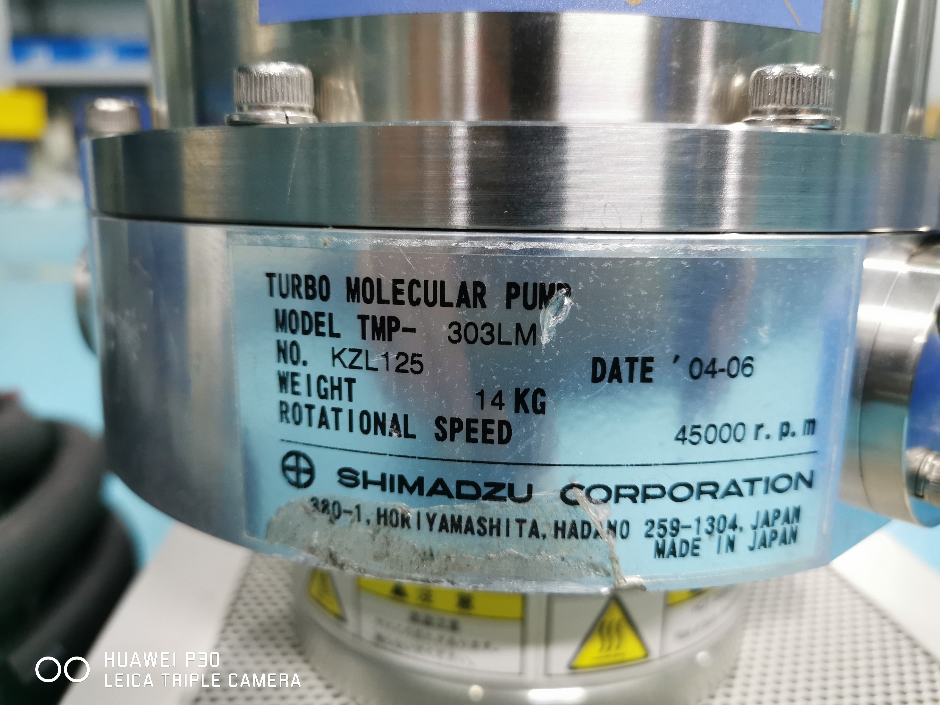 SHIMADZU Turbo Molecular Pump TMP-303LM with control