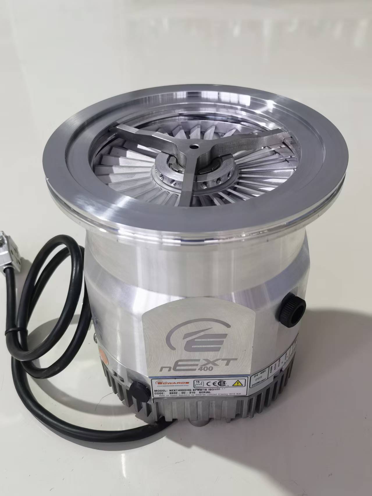 Edwards nEXT 400D-HQ Turbomolecular Pumps
