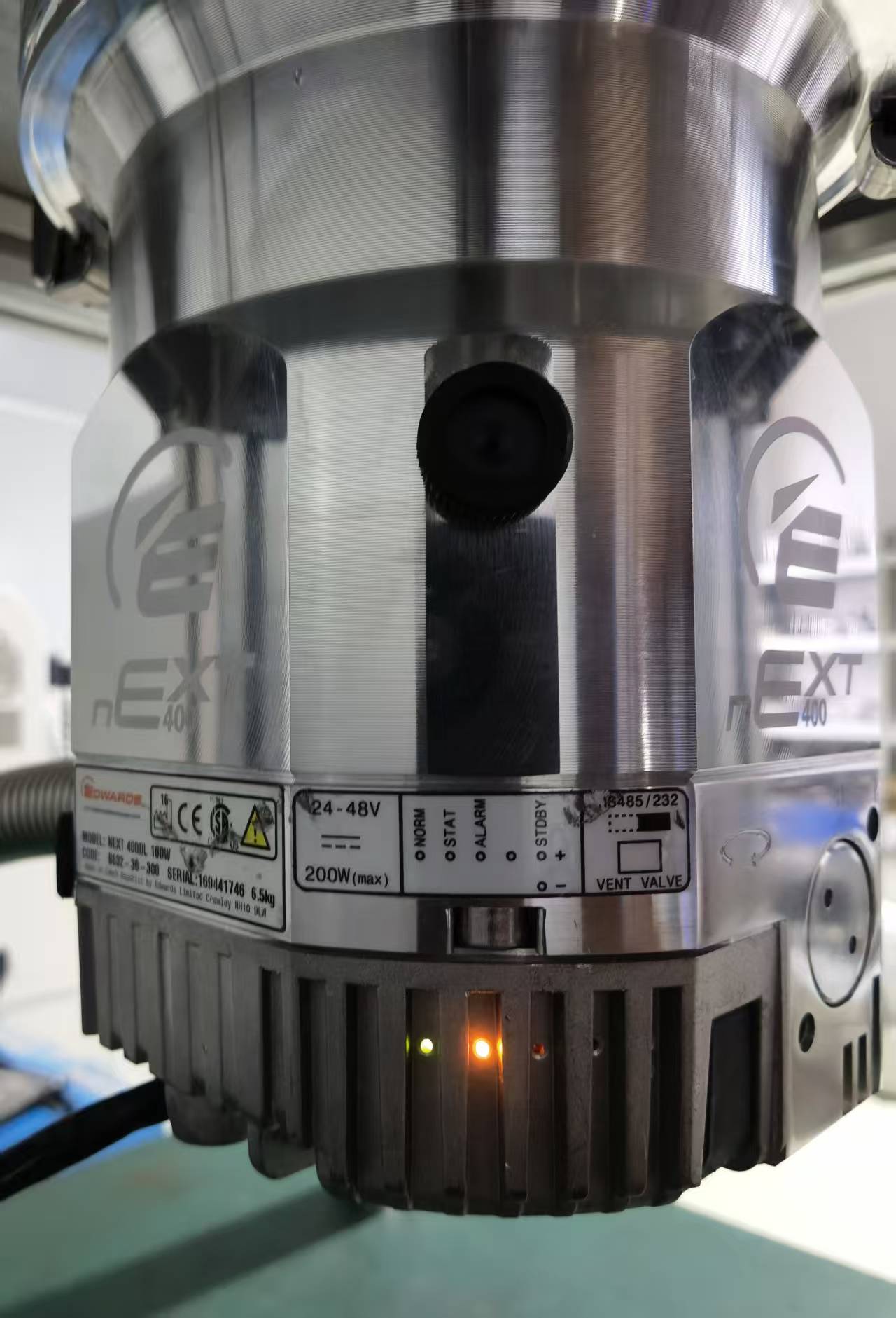 Edwards nEXT 400d turbomolecular pumps