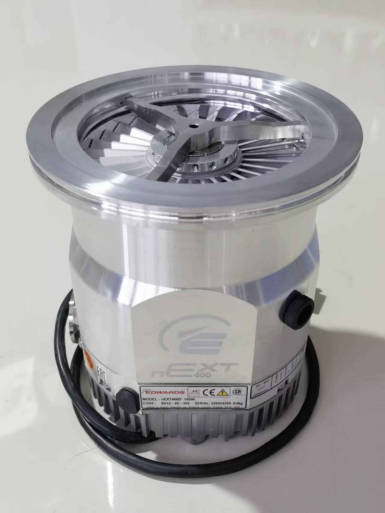 Edwards nEXT 400d turbomolecular pumps