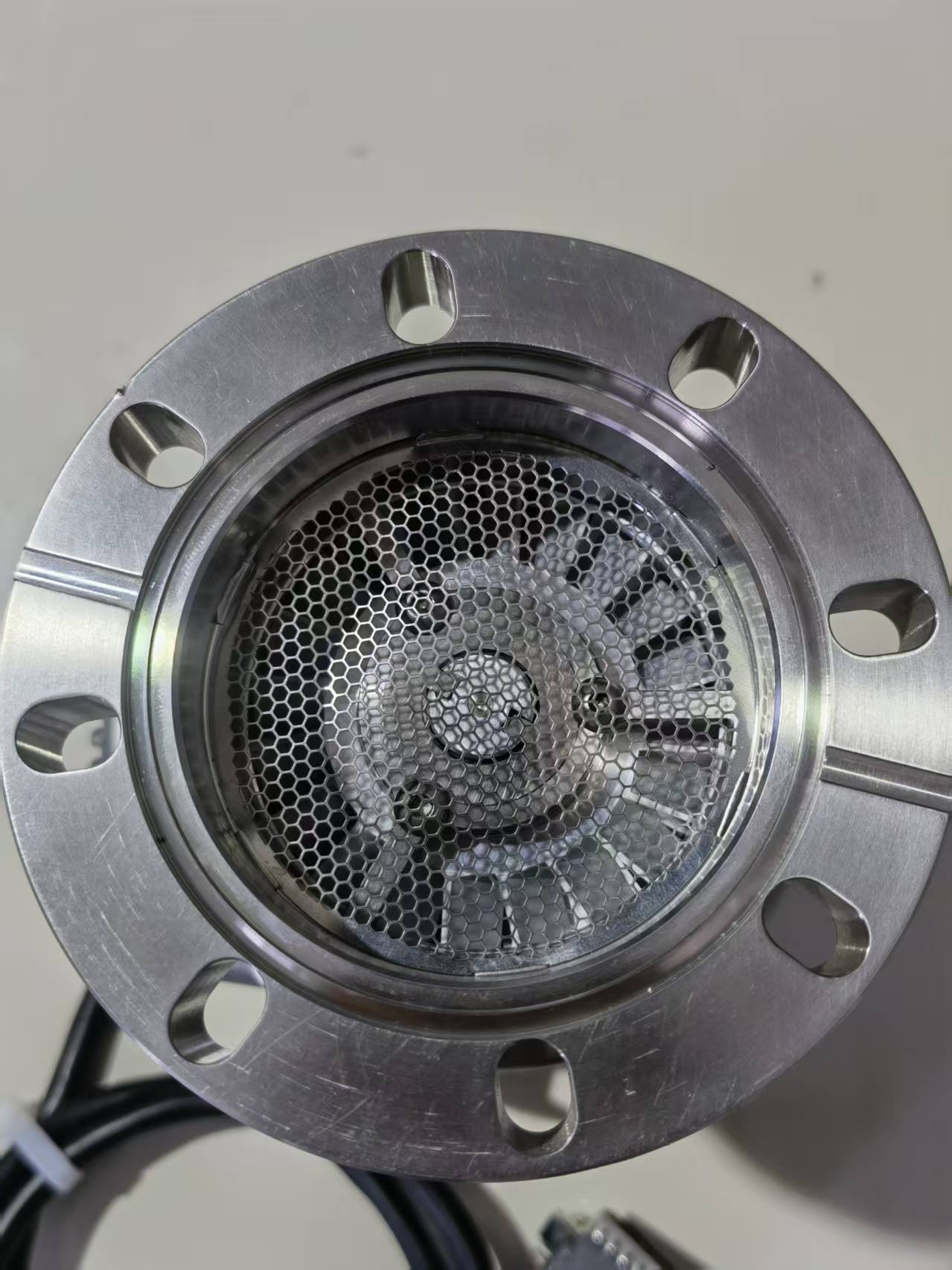Edwards Turbo Molecular Pump EXT 75DX CF63