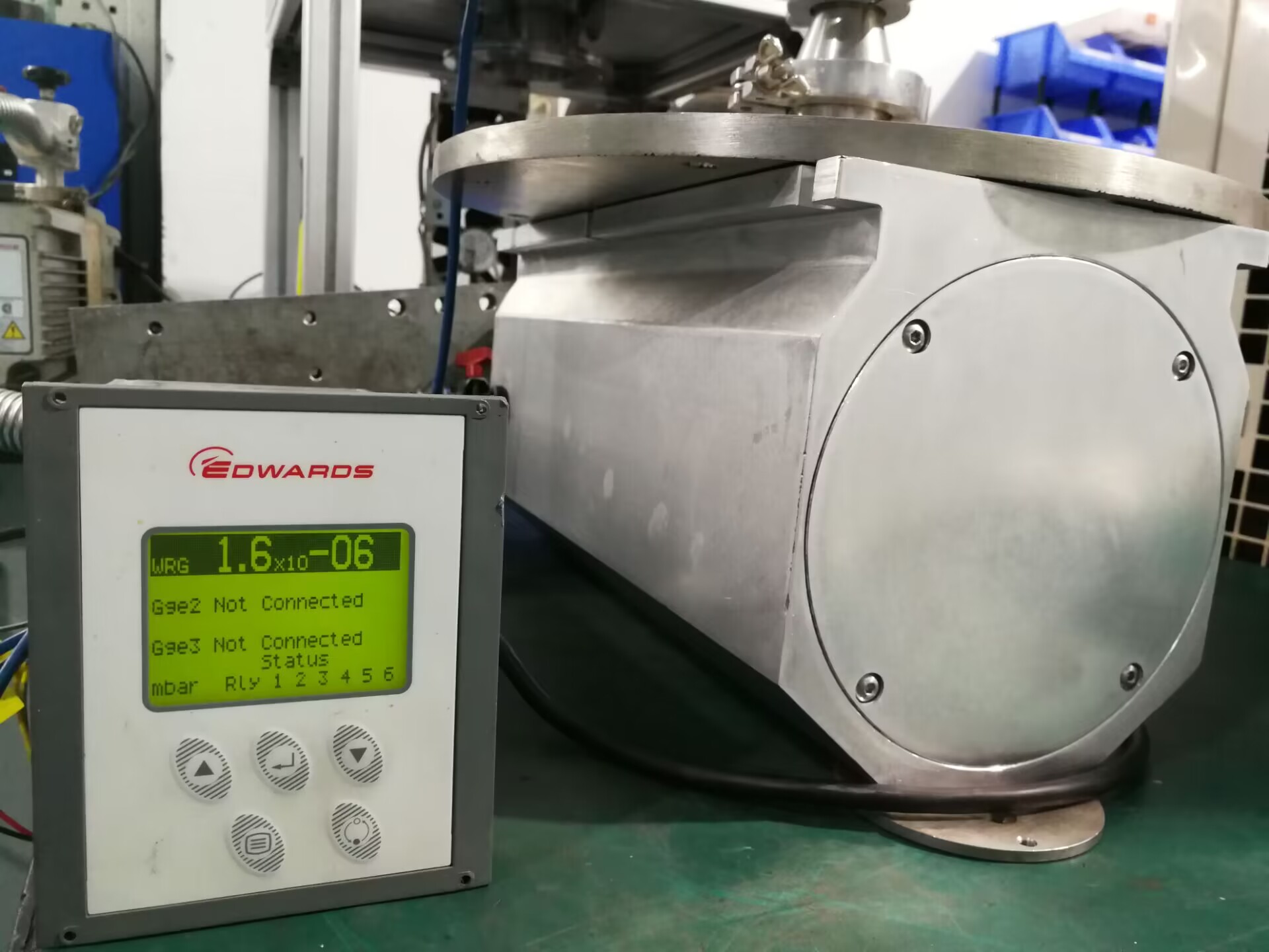 Edwards  nEXT 300200D Horizontal turbomolecular pump