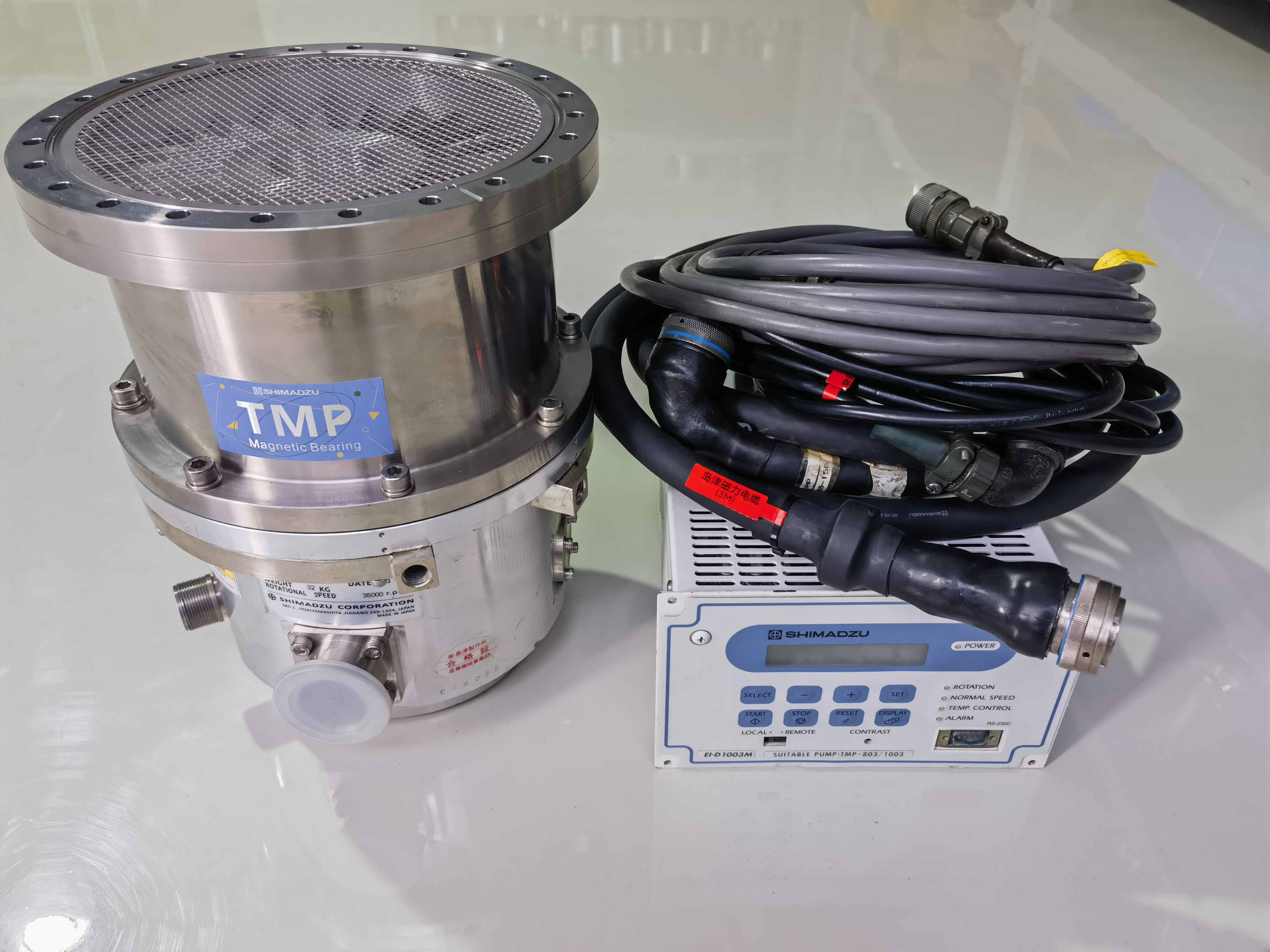 Shimadzu TURBO MOLECULAR PUMP TMP-1003LM with control
