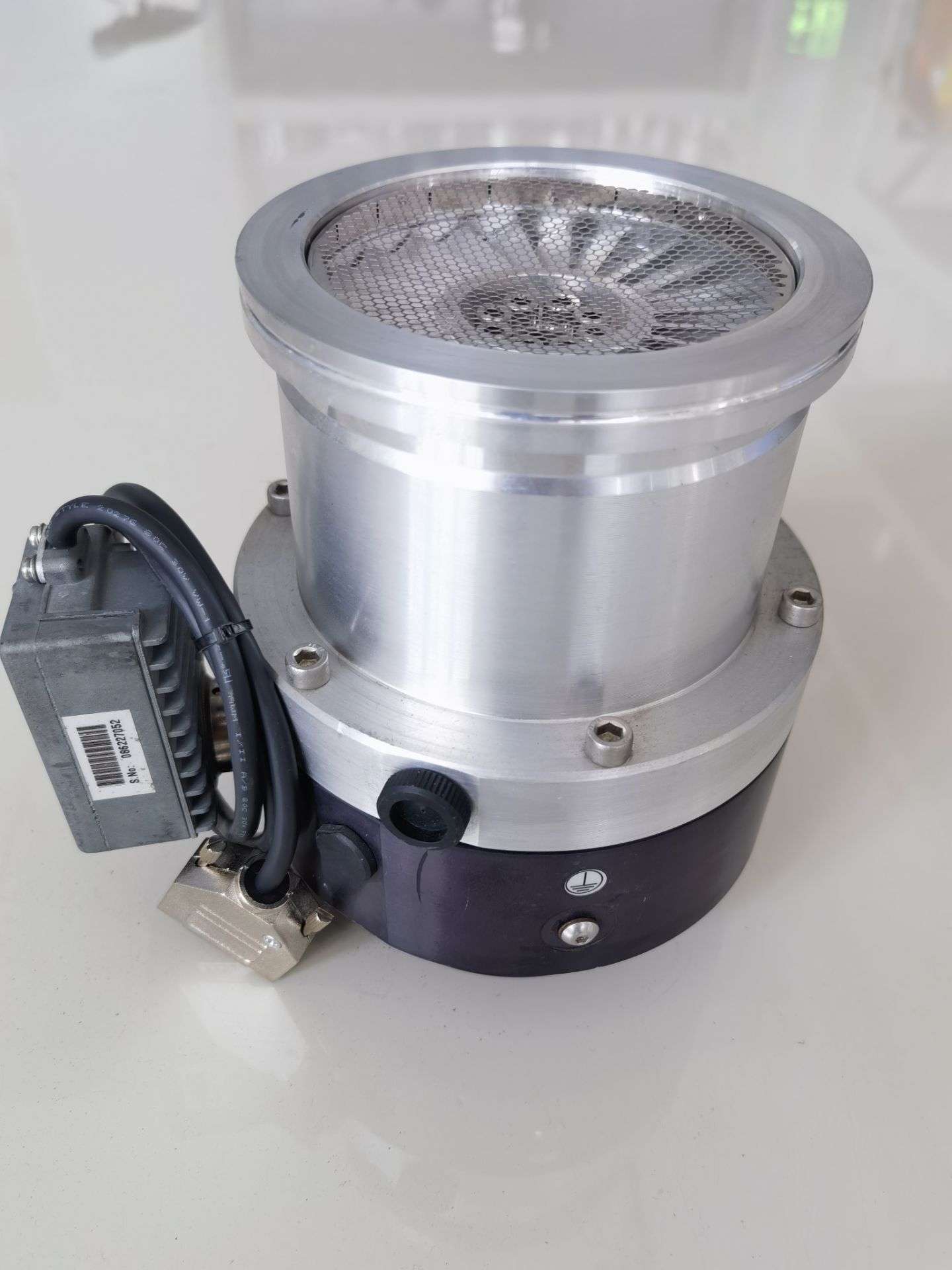 Edwards Turbo Molecular Vacuum Pump EXT 255H