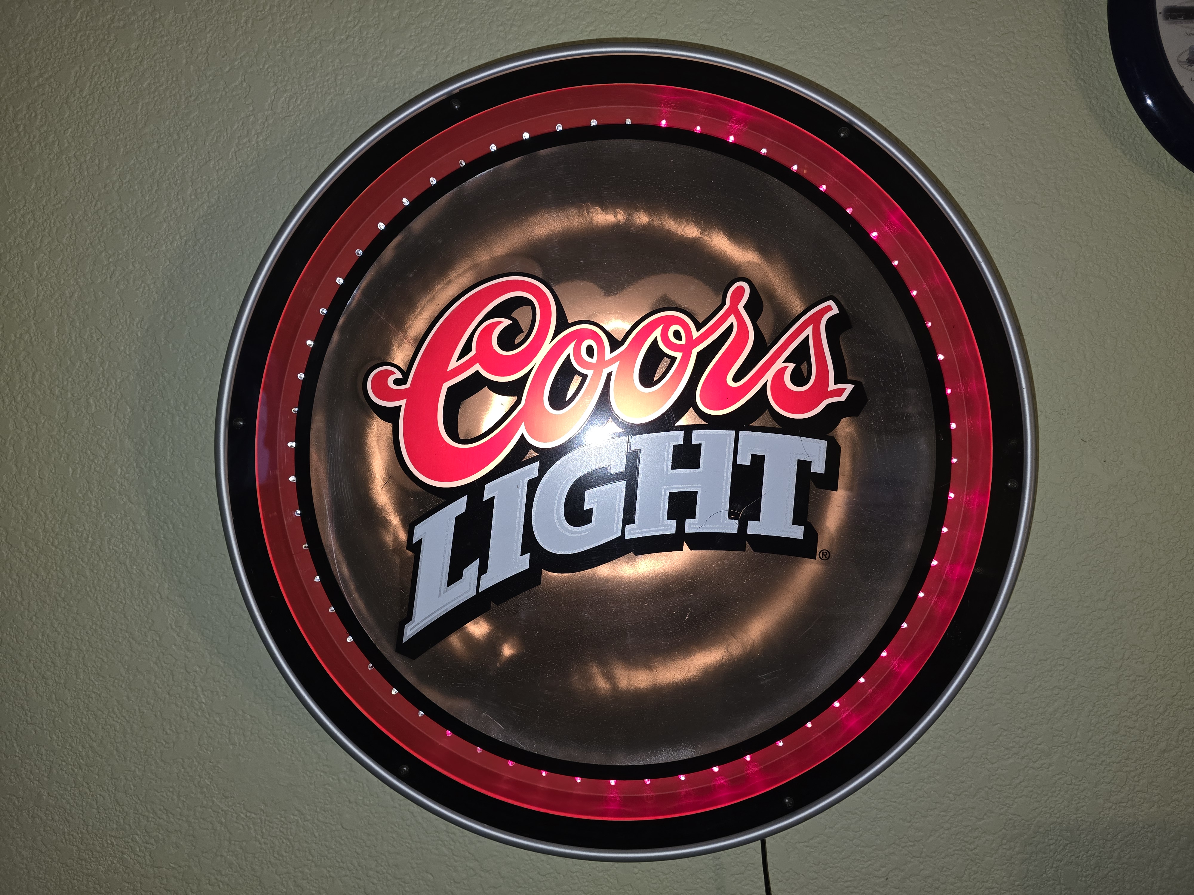 Coors Light / Round 24" LED Decorative Bar Sign