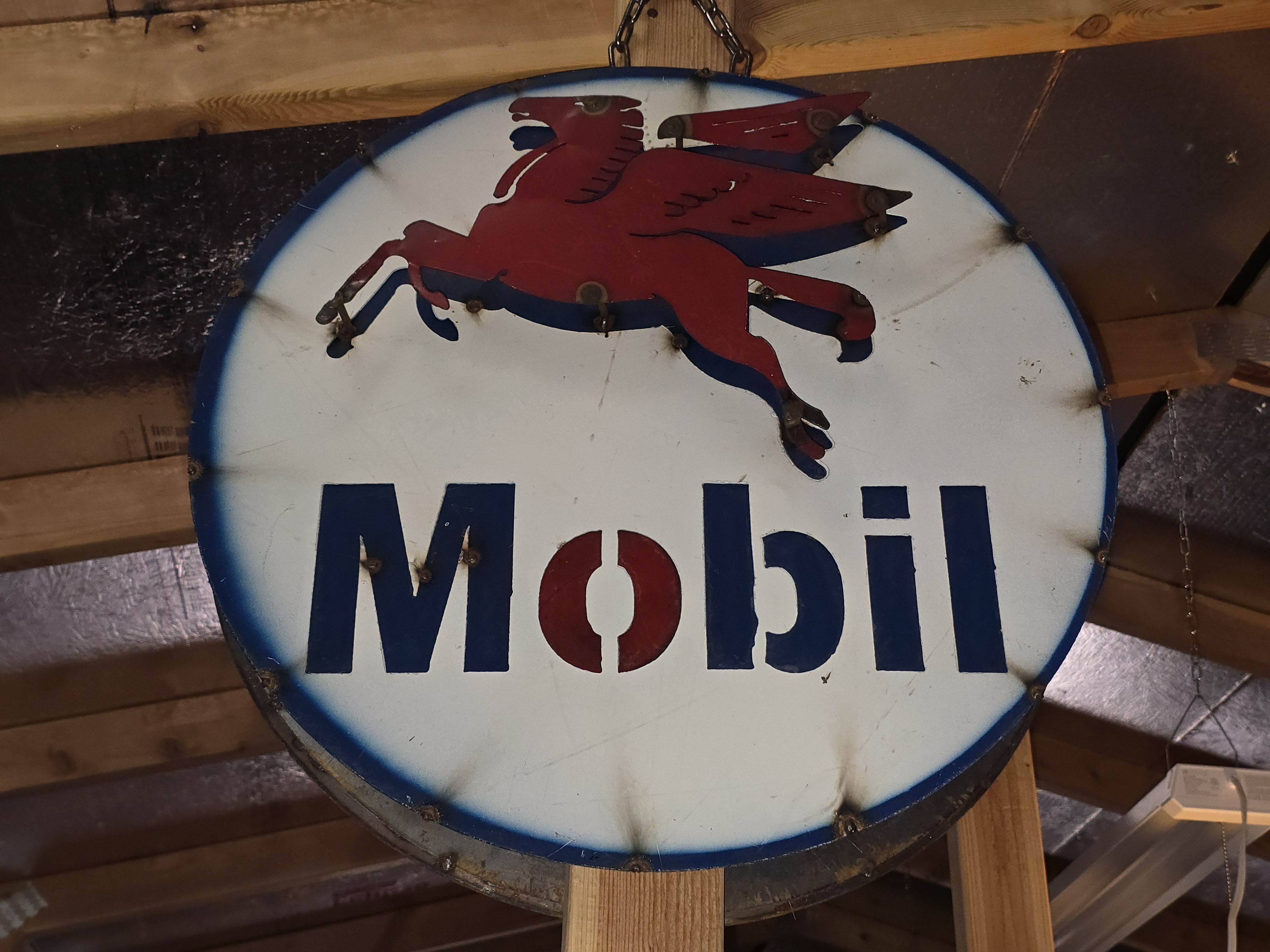 Retro Mobil Gas Sign
