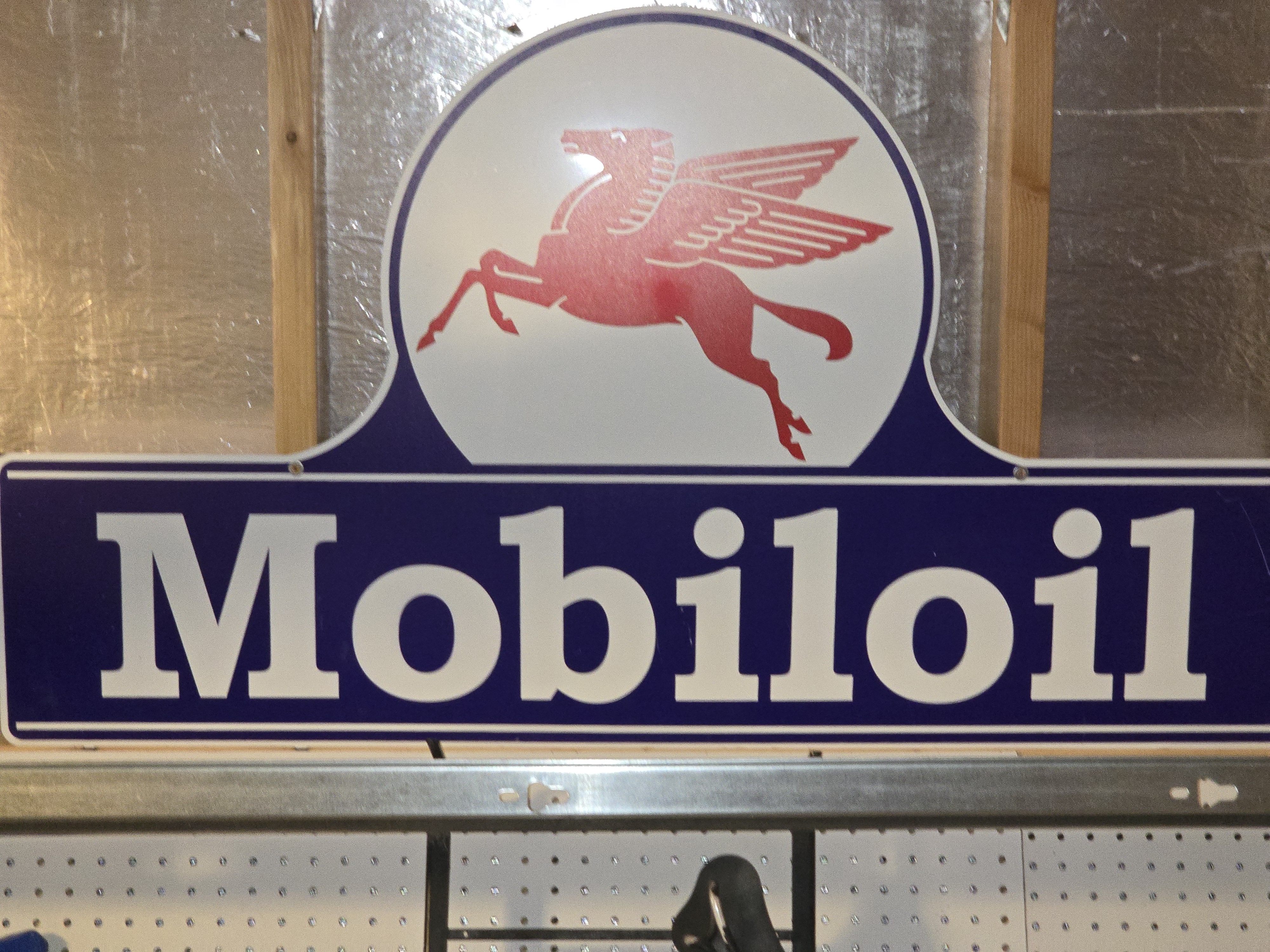 Mobiloil Retro Metal Sign