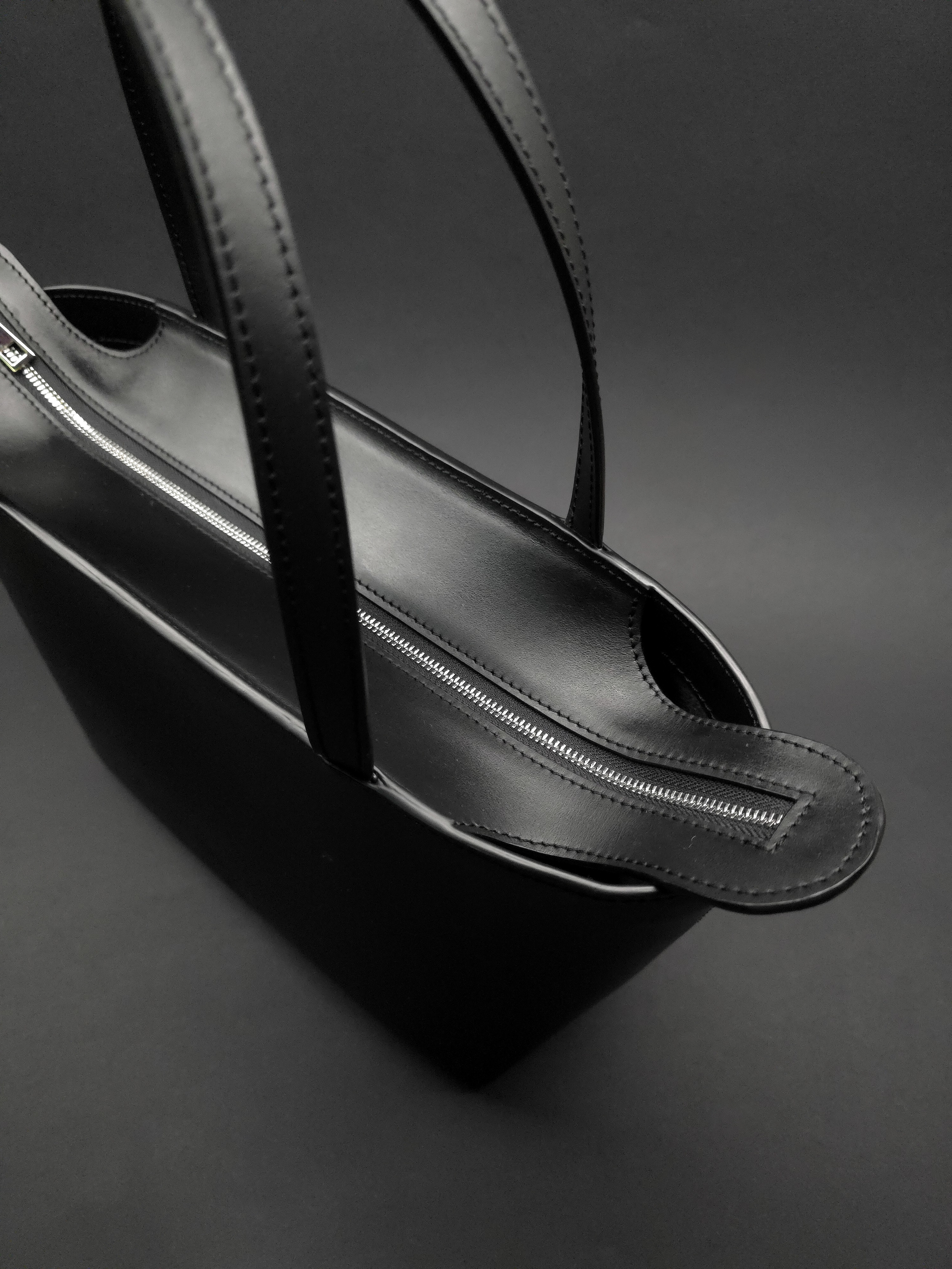 Medium size tote bag 