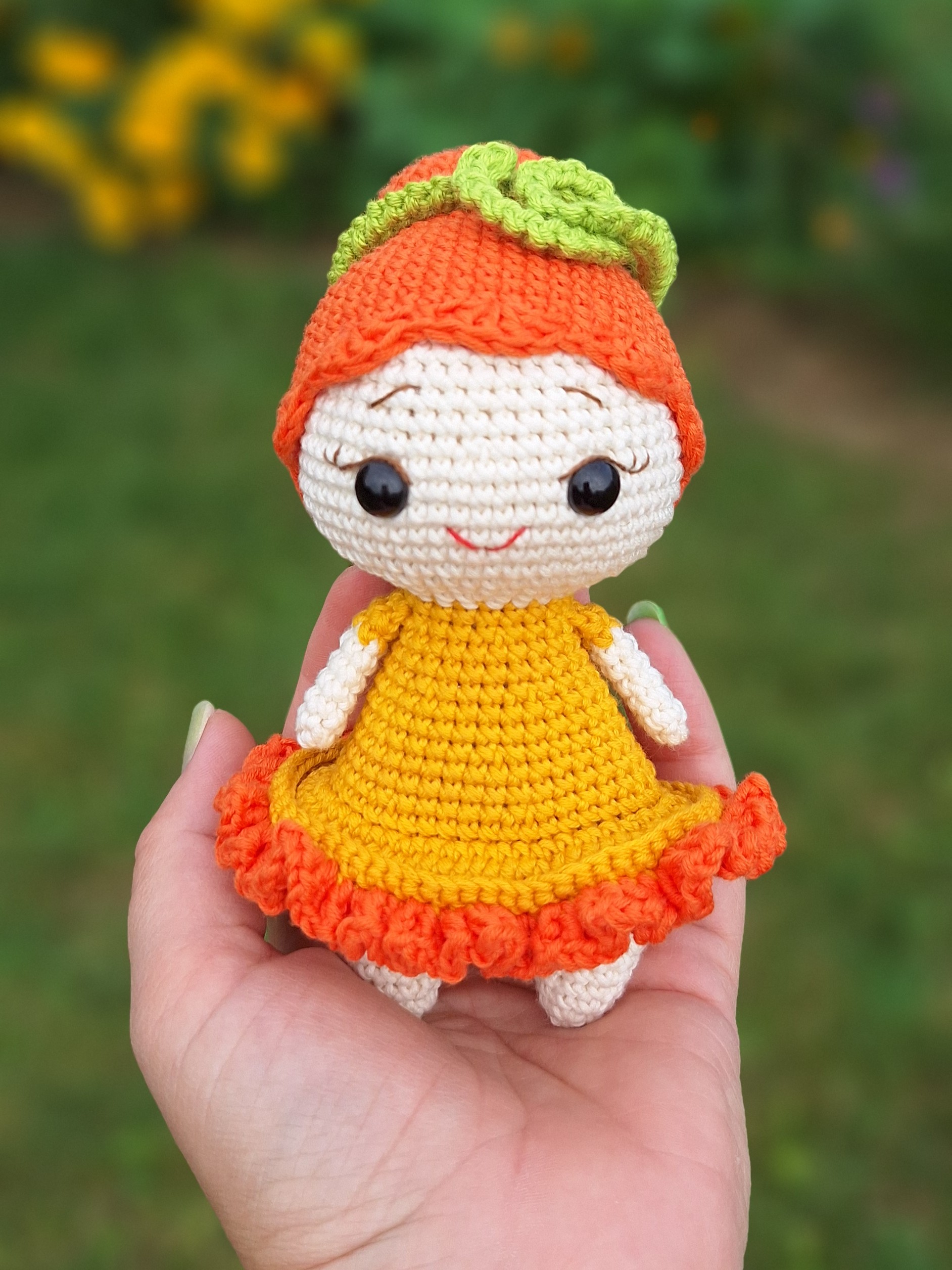 Lėlytė Moliūgėlė nėrimo vąšeliu aprašymas