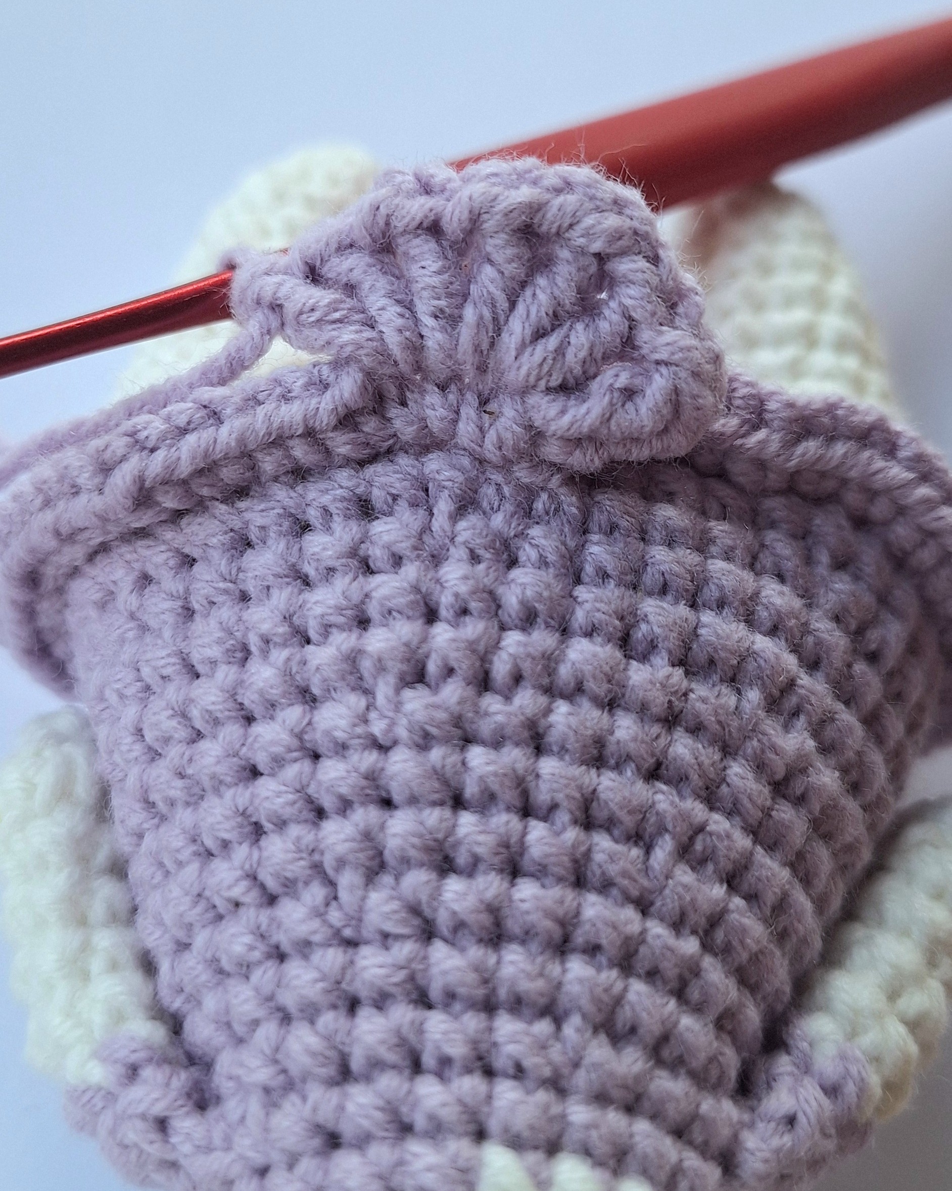 Lėlytė Violeta nėrimo vąšeliu aprašymas