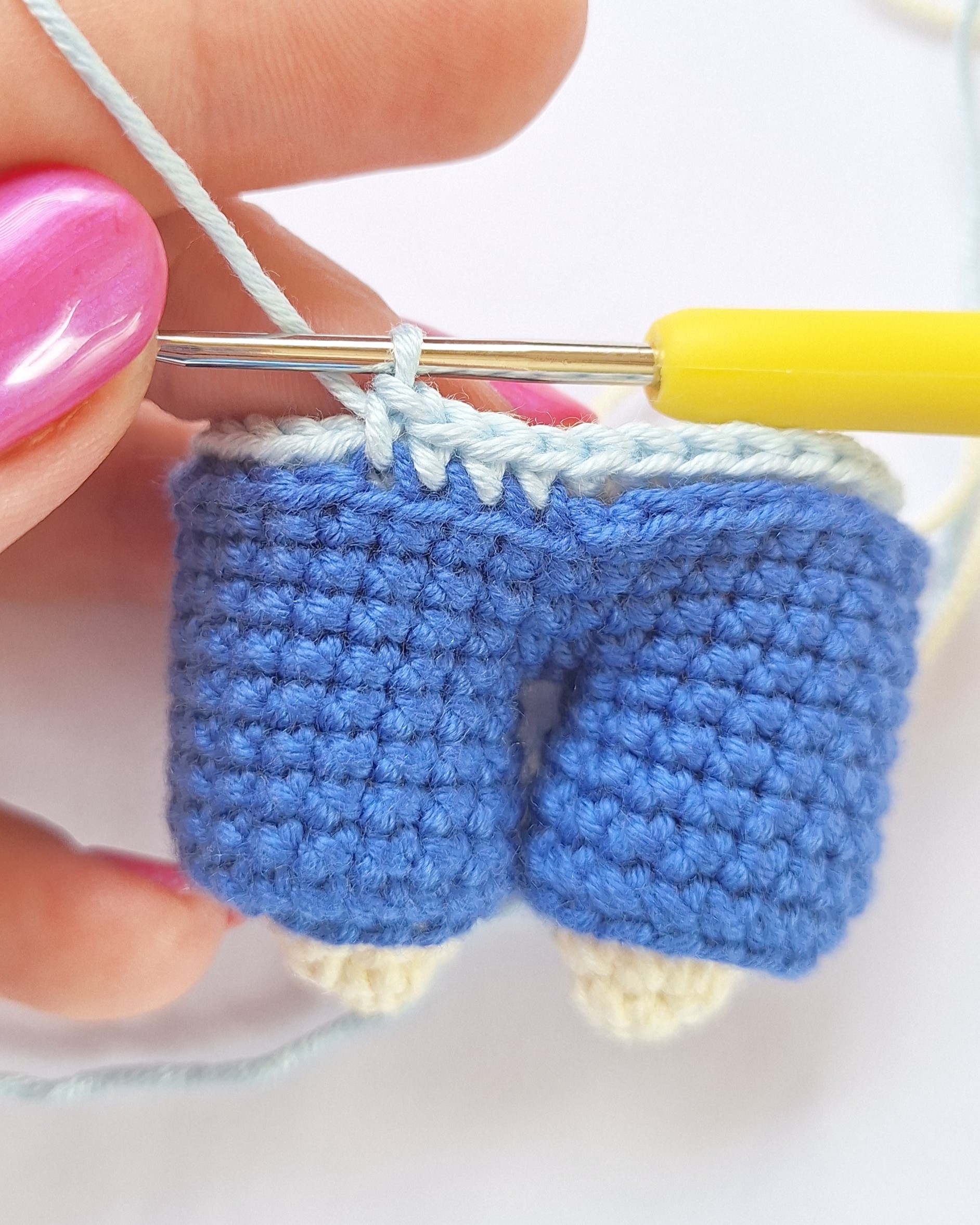 Lėlytė Lukas nėrimo vąšeliu aprašymas