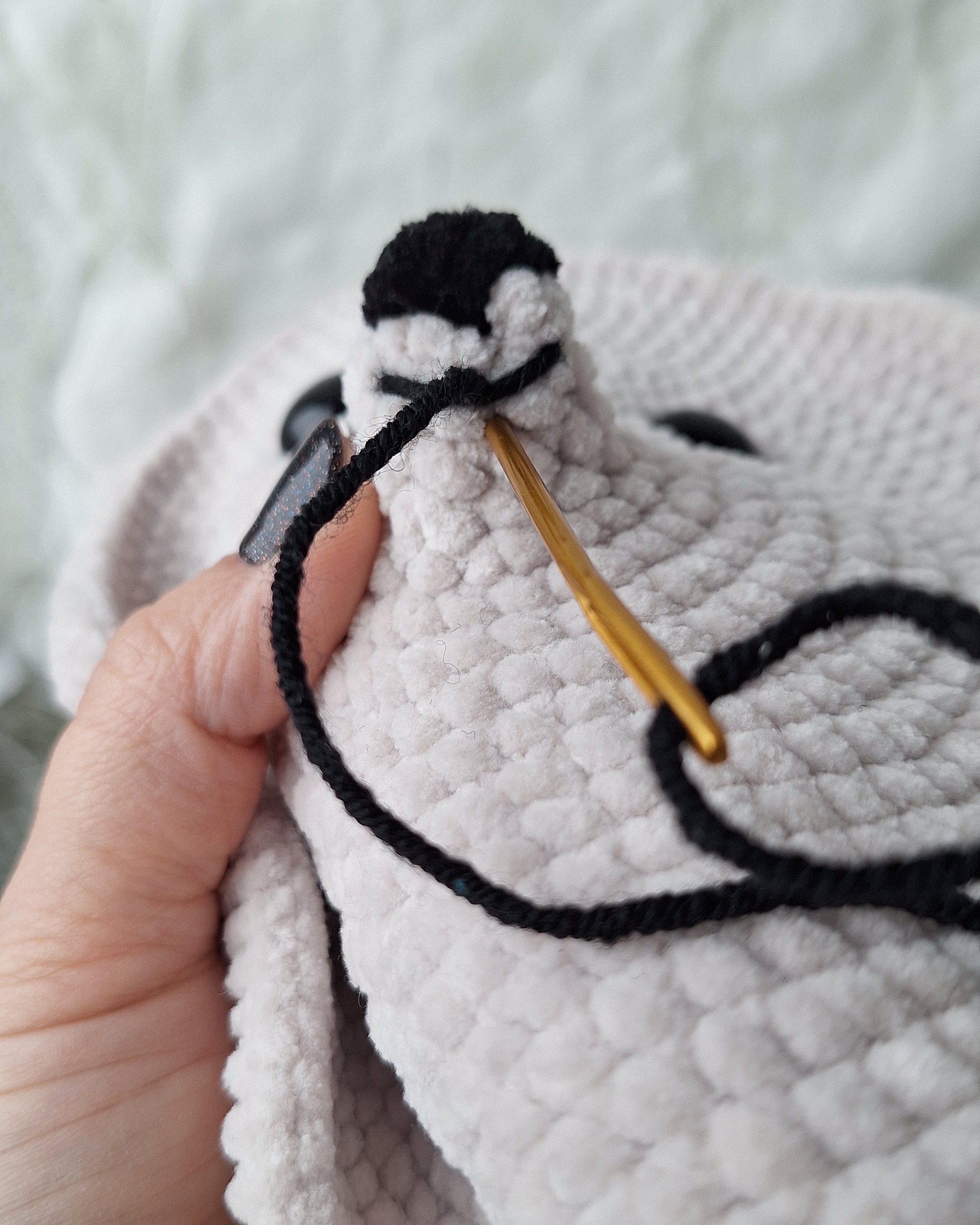 Pagalvė-ežiukas nėrimo vąšeliu aprašymas