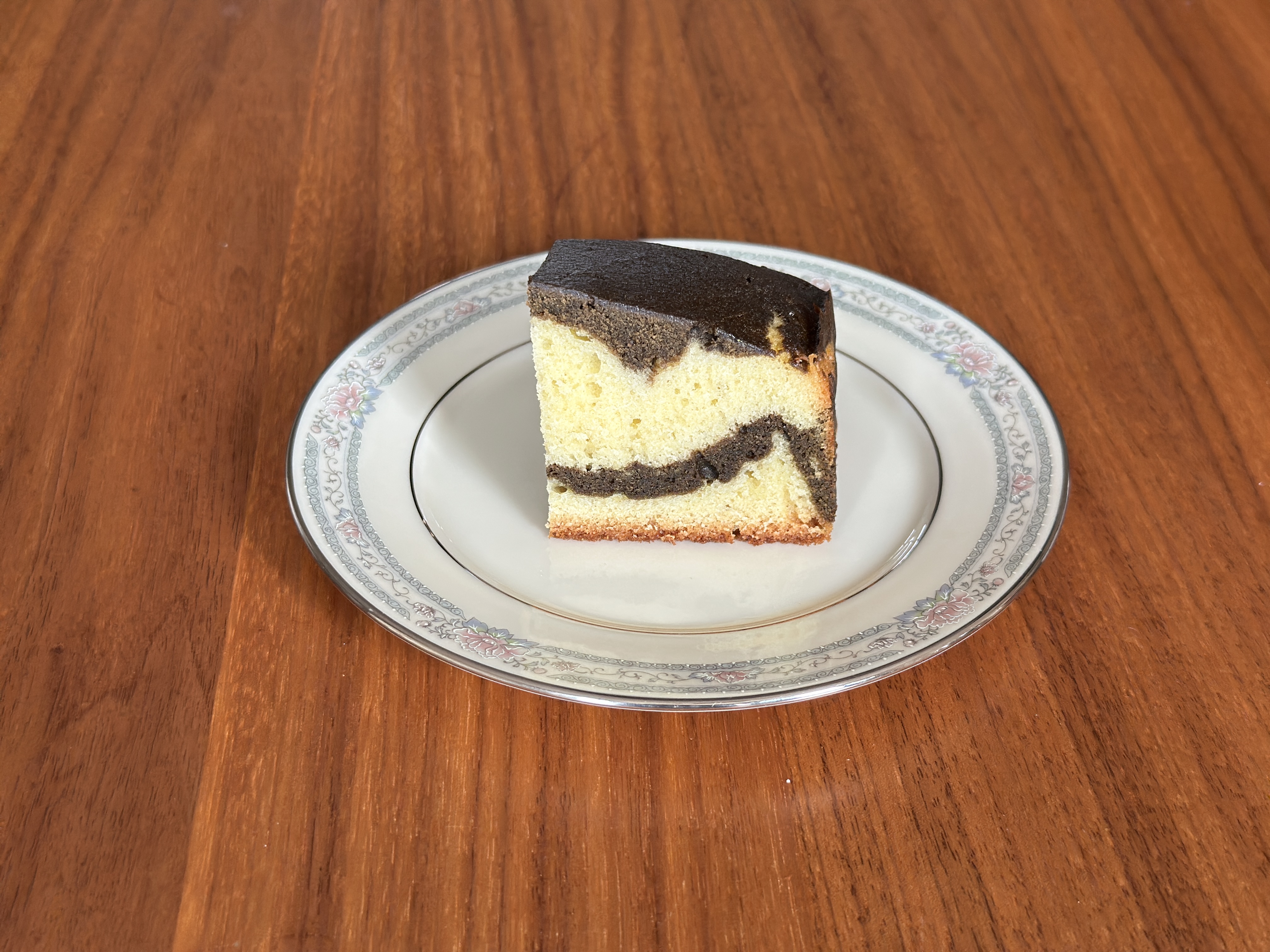Hojicha Marble Pound Cake