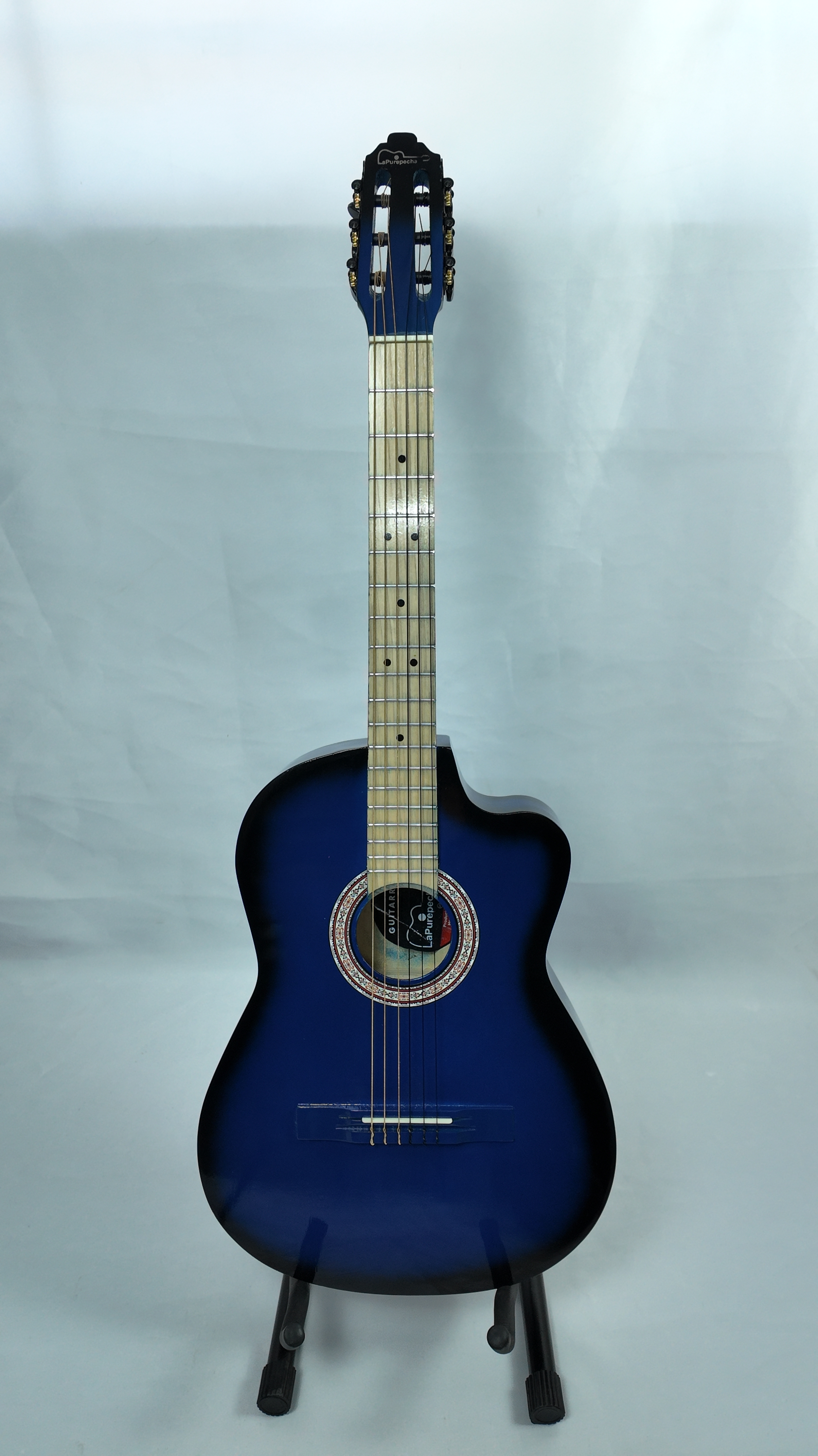 Guitarra Purepecha de Curva (Resaque)