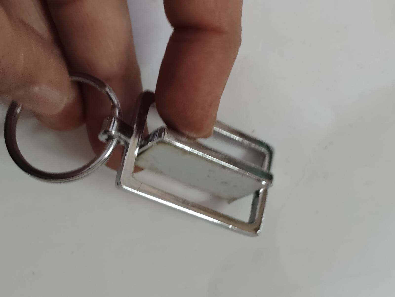Metal Rotating Keychain