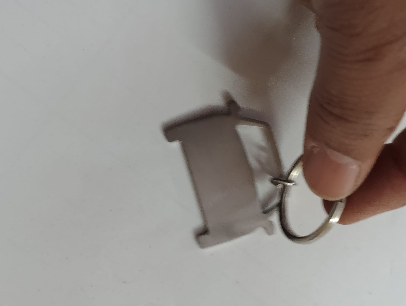 Car Shape Metal Keychain