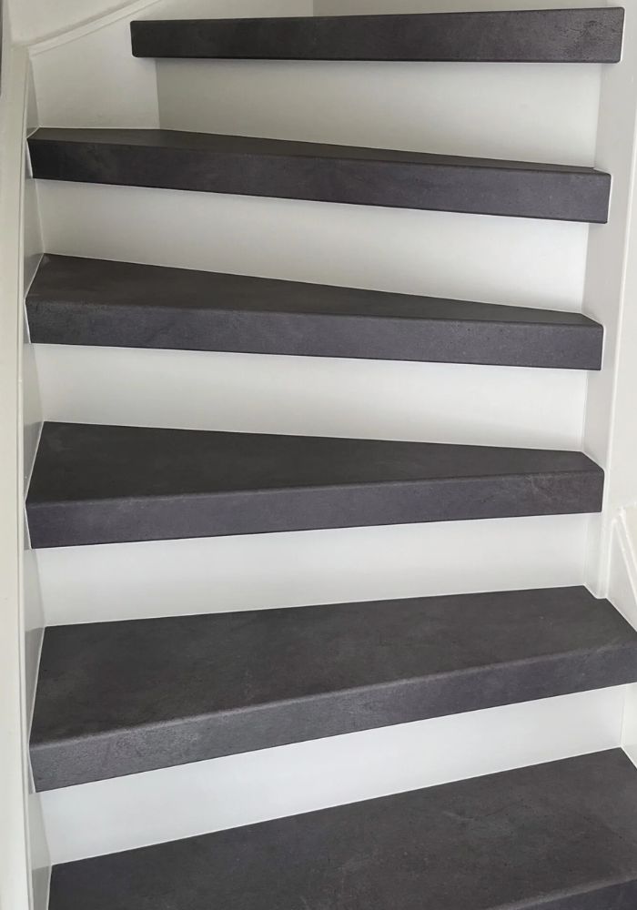 PVC Cement Dark overzettreden