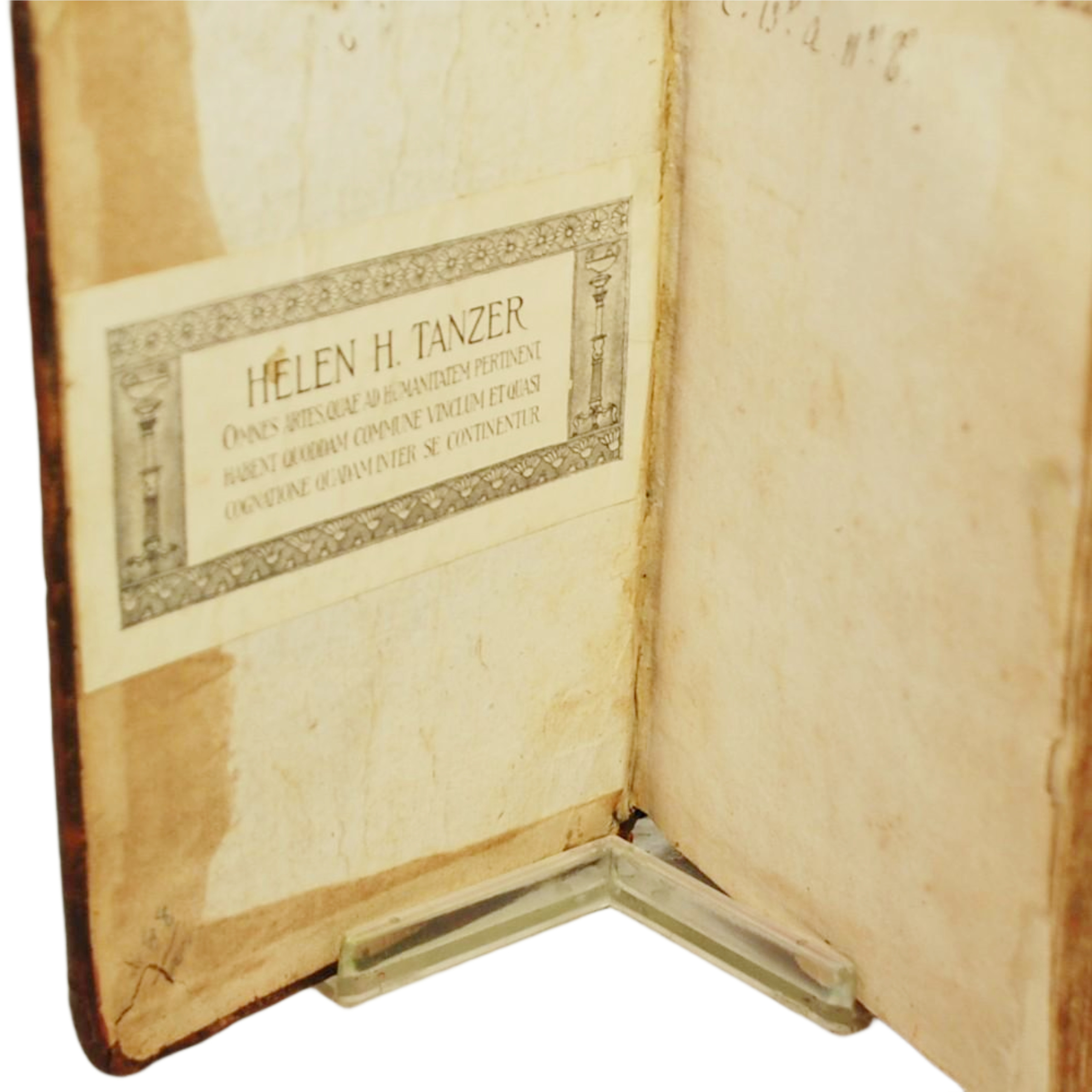 HISTOIRE DU CALENDRIER ROMAIN, QUI CONTIENT FOR ORIGINE & LES DIVERS CHANGEMENTS QUI LUI SONT ARRIVEZ