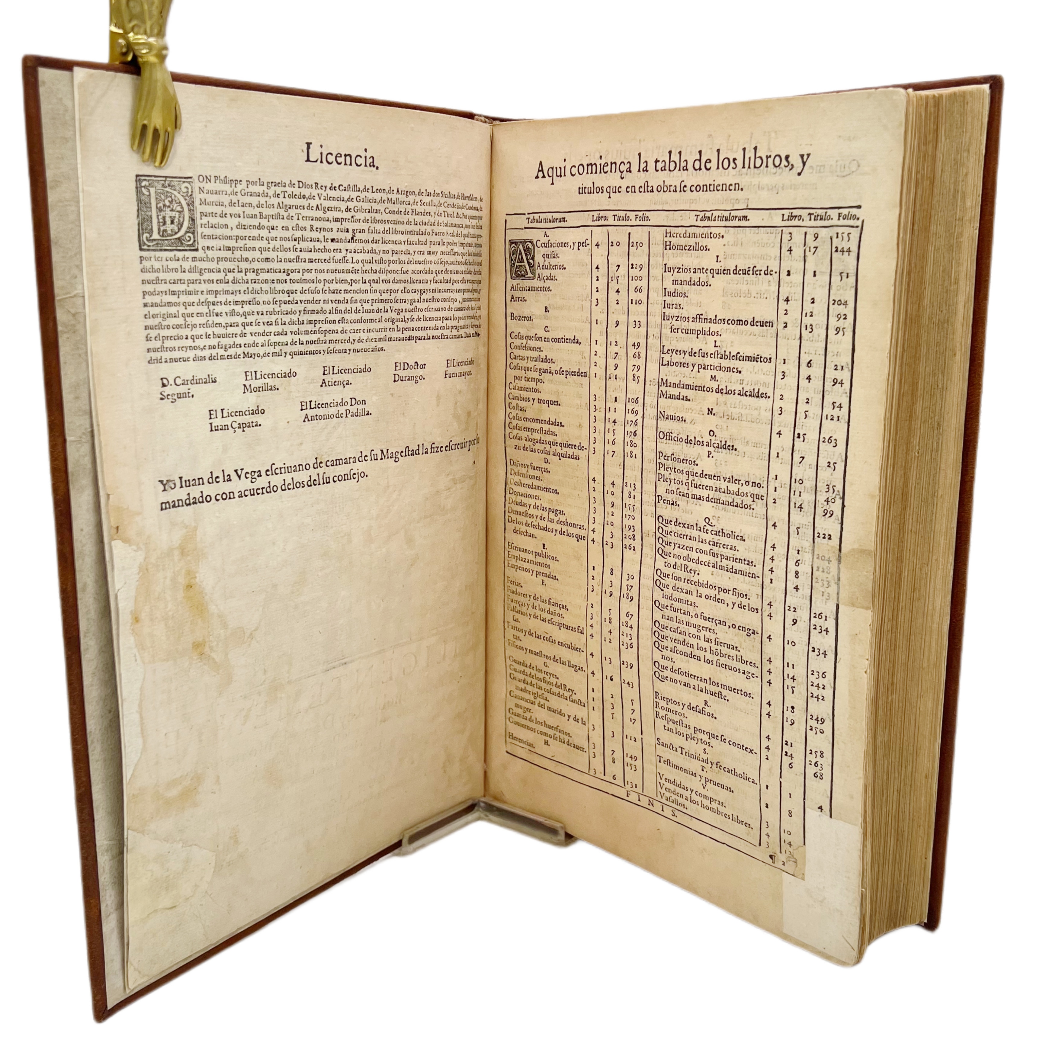 EL FUERO REAL DE ESPAÑA, DILIGENTEMENTE HECHO POR EL REY ALFONSO NOVENO: GLOSSADO POR EL DOCTOR ALONSO DIAZ DE MONTALVO. ASSI MISMO POR UN SABIO DOCTOR DE LA UNIVERSIDAD DE SALAMANCA ADDICIONADO Y CONCORDADO CON LAS SIETE PARTIDAS Y LEYES DEL REINO.